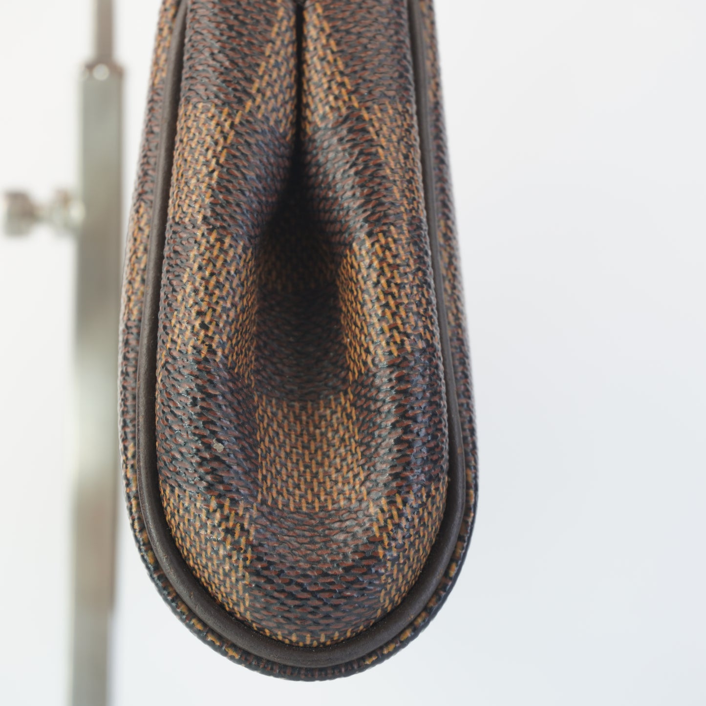 Louis Vuitton	Eva Clutch DE