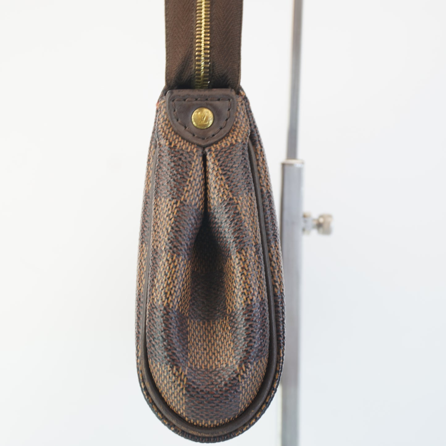 Louis Vuitton	Eva Clutch DE