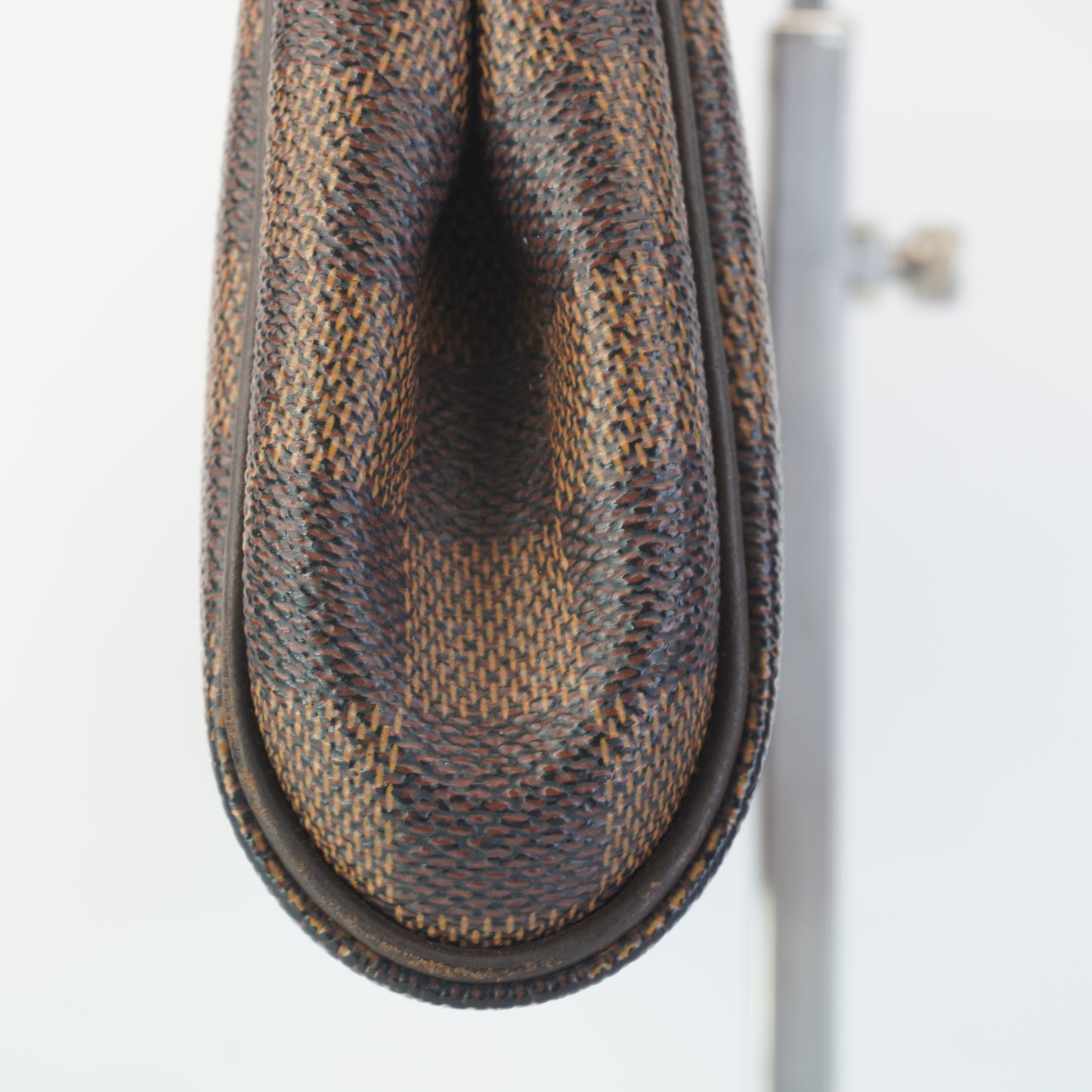 Louis Vuitton	Eva Clutch DE