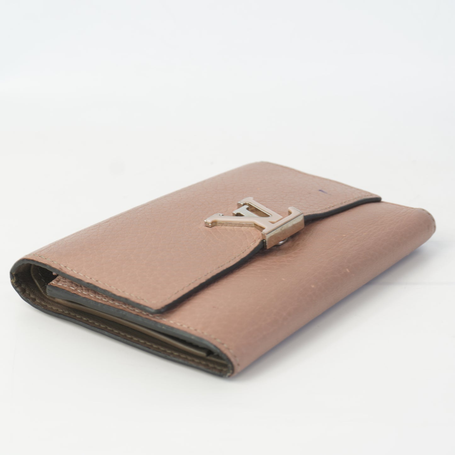Louis Vuitton	Capucines Compact Wallet Nude