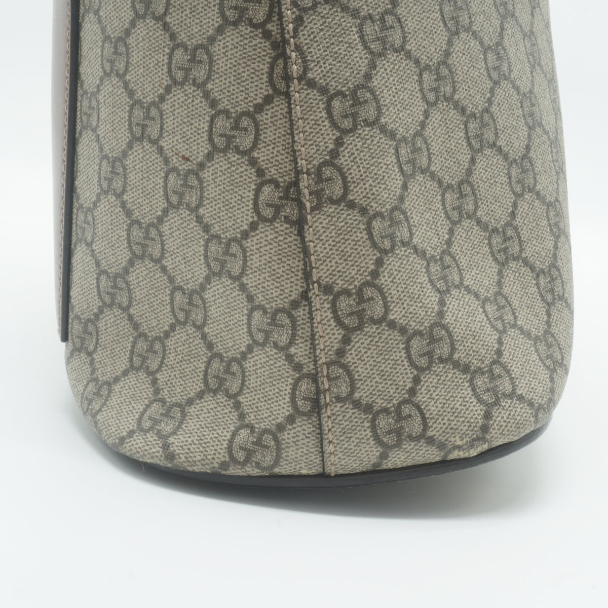 Gucci	GG Supreme Linea A  Hobo Bag Medium GHW
