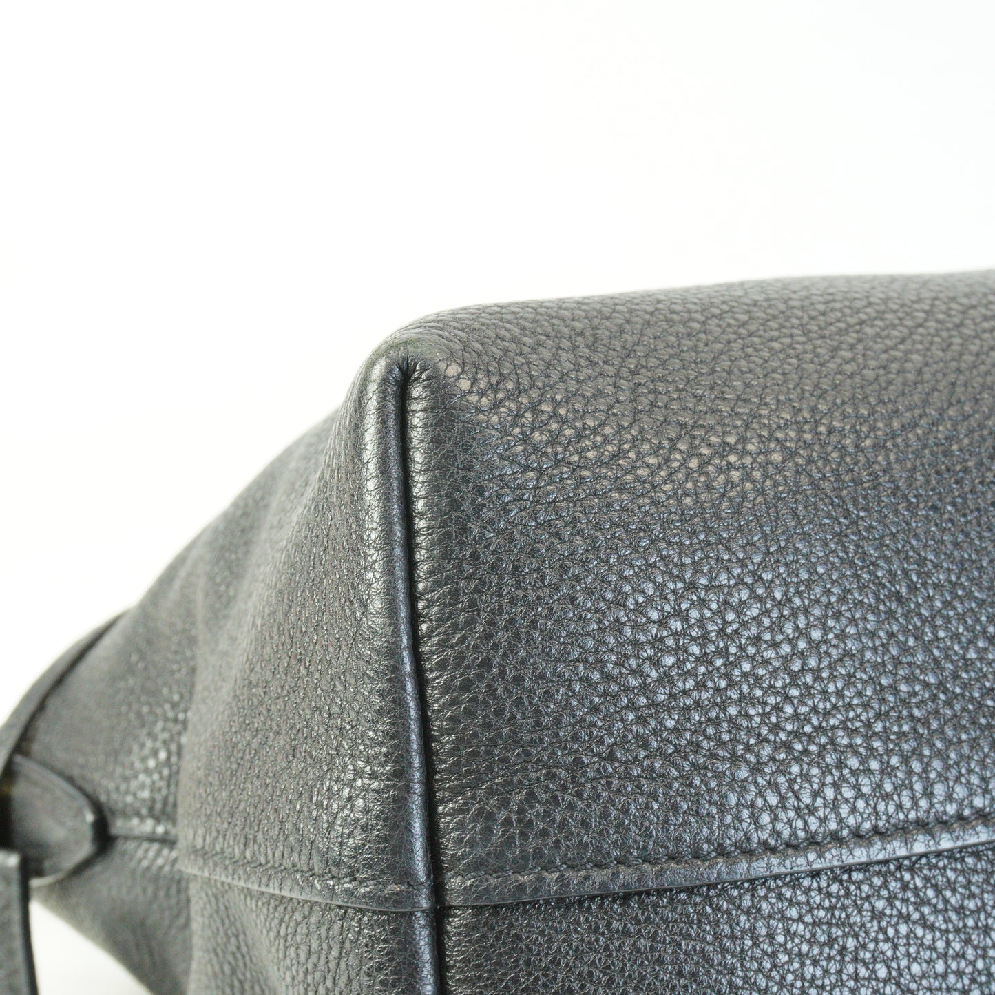 Prada\Vitello Phenix Hobo Black Small GHW	Vitello Phenix Hobo Black Small GHW