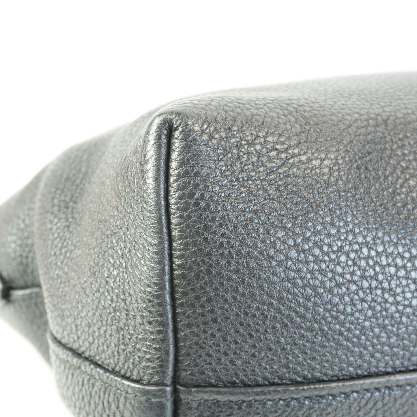 Prada\Vitello Phenix Hobo Black Small GHW	Vitello Phenix Hobo Black Small GHW