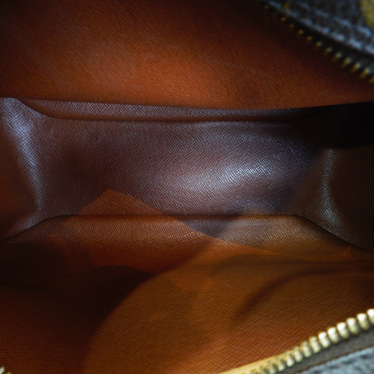 Louis Vuitton	Monogram Blois
