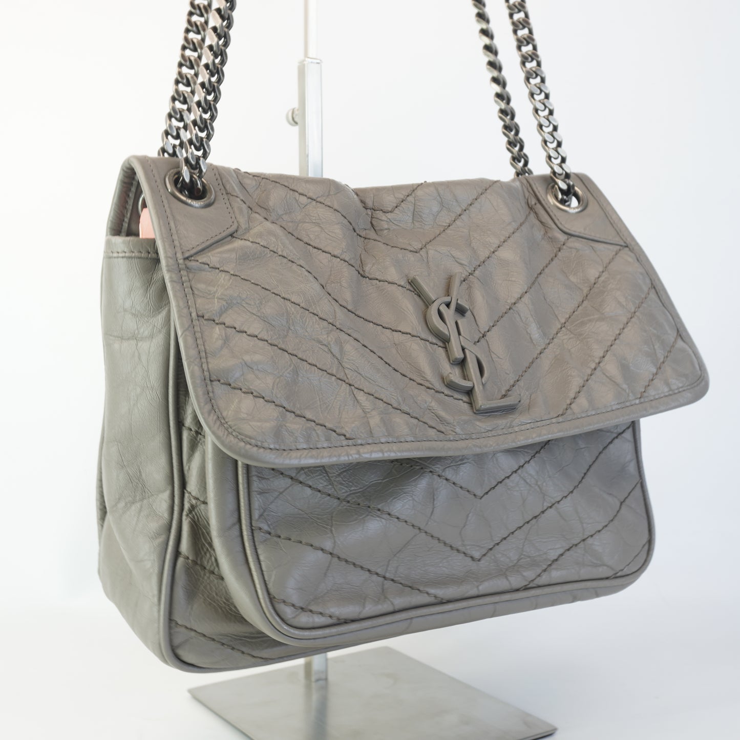YSL	Niki Gray Medium Shoulder