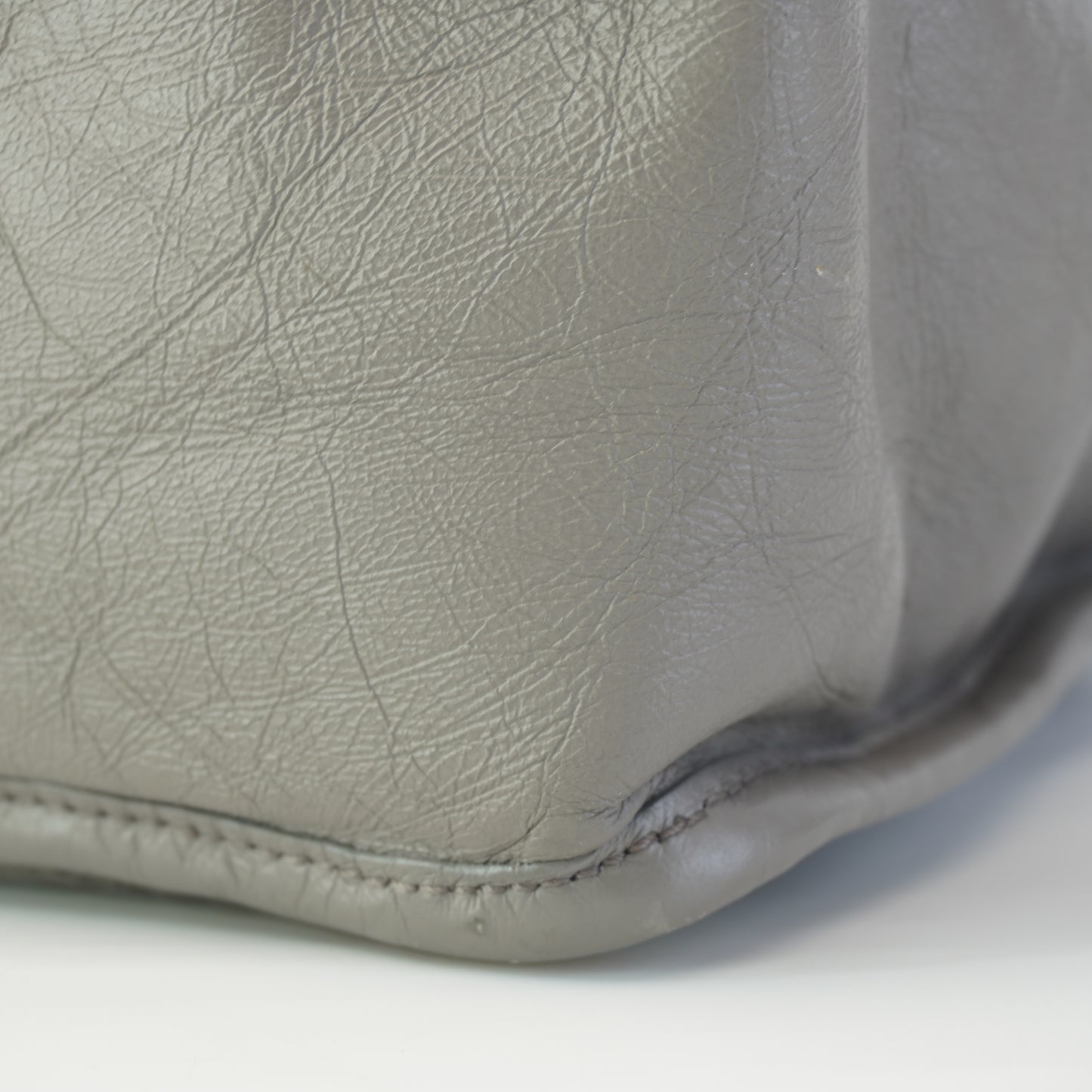 YSL	Niki Gray Medium Shoulder