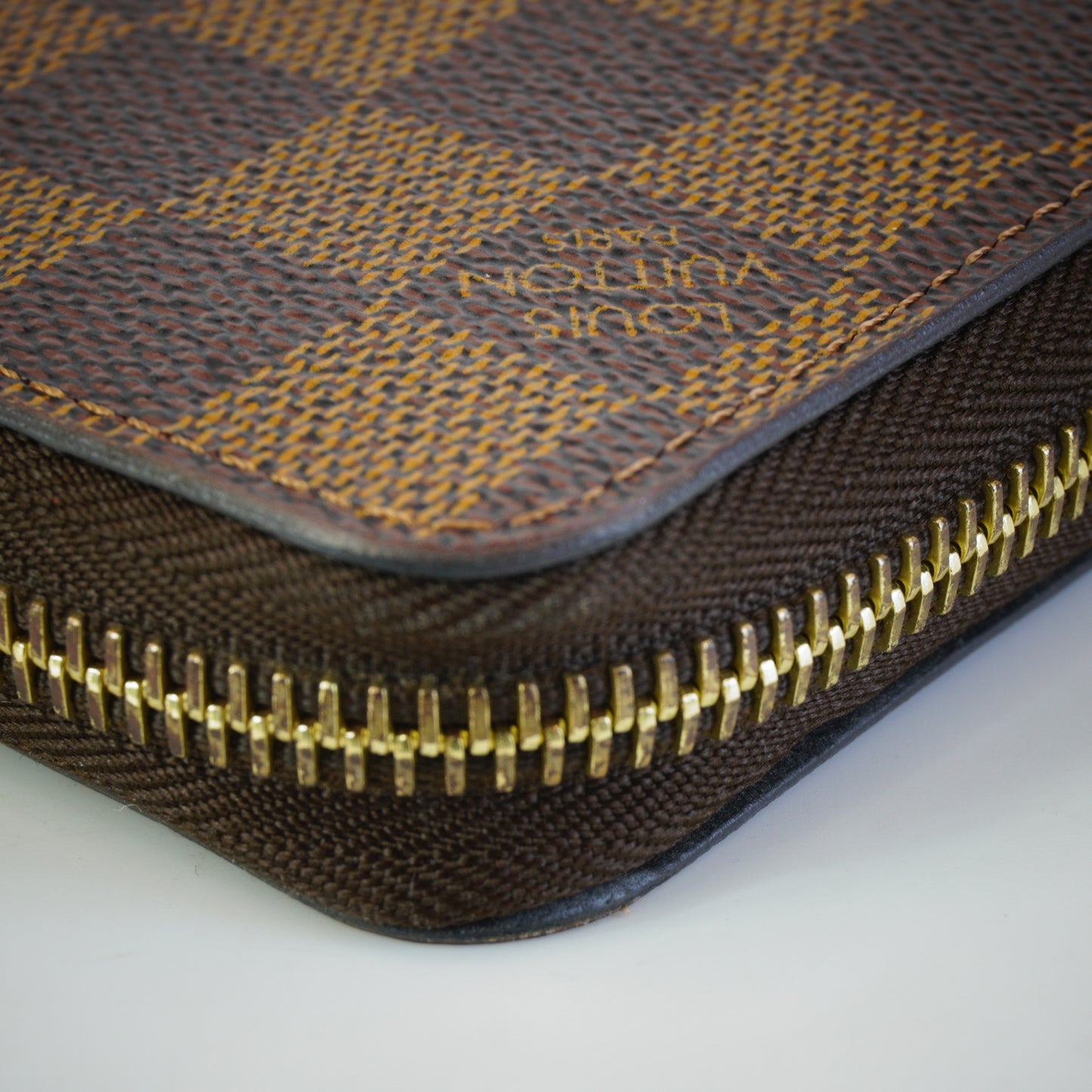 Louis Vuitton	Zippy Wallet DE
