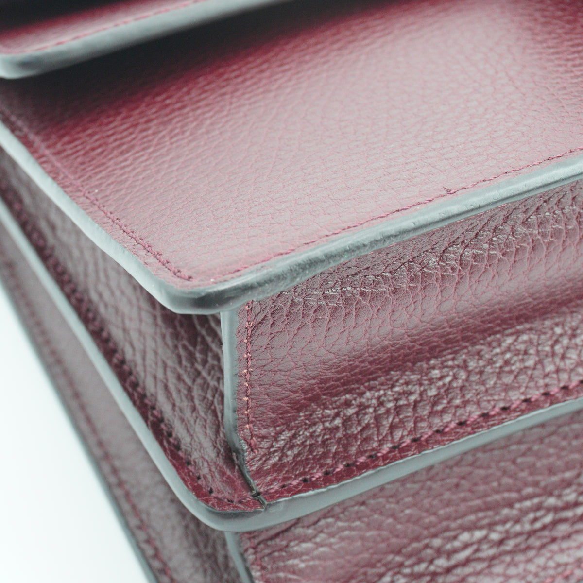 Gucci Dionysus Pebbled Calfskin Burgundy Medium SHW
