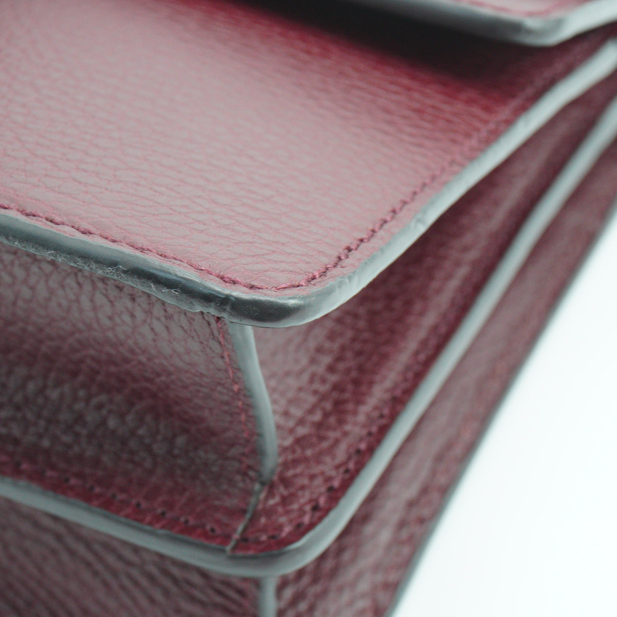 Gucci Dionysus Pebbled Calfskin Burgundy Medium SHW
