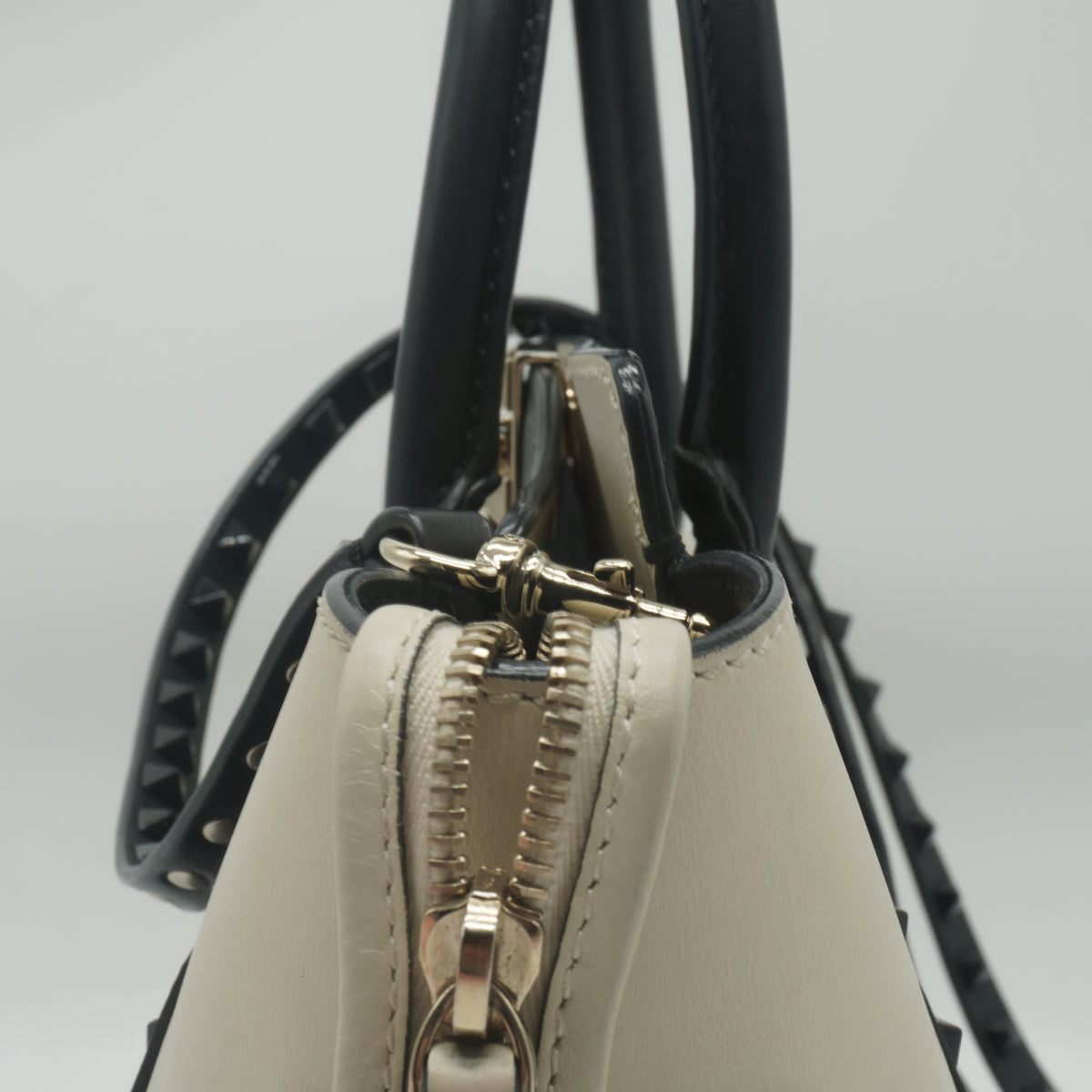 Valentino	Rockstud Small Double Handle Tote Small GHW