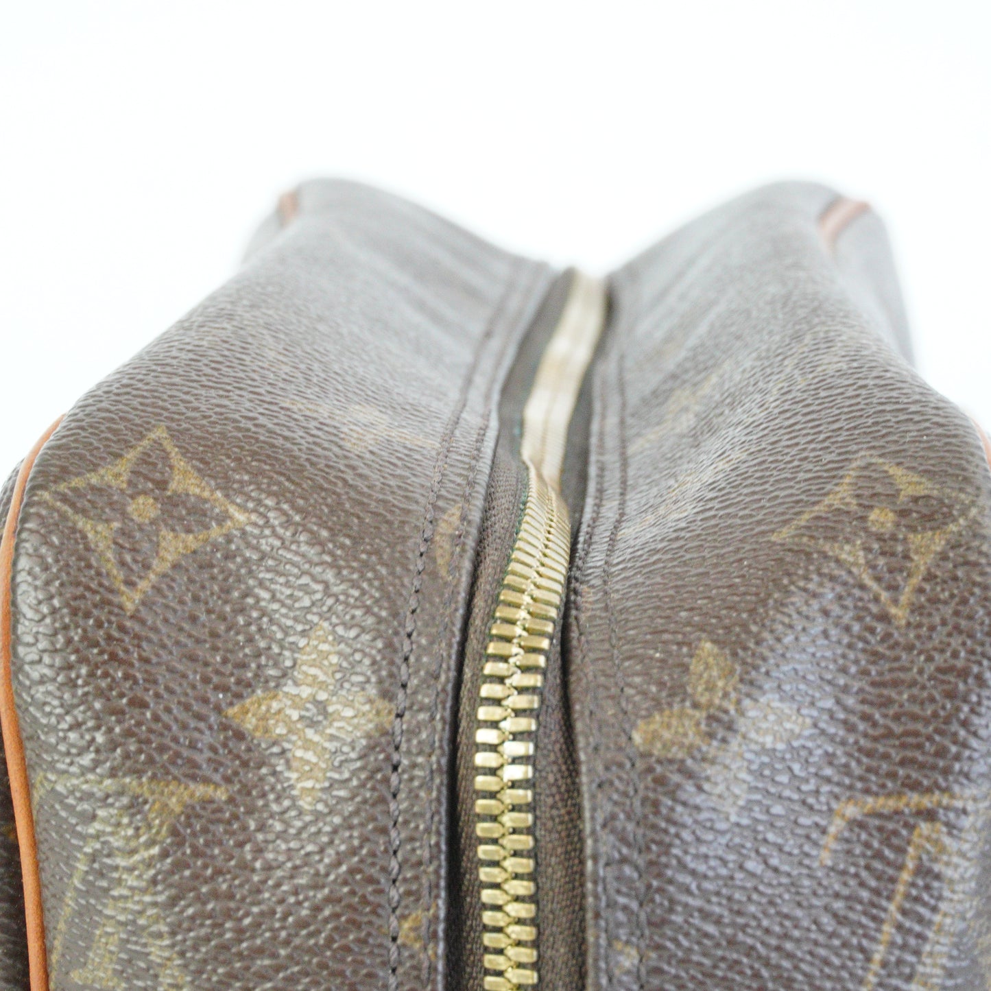 Louis Vuitton	Cite Monogram MM  GHW