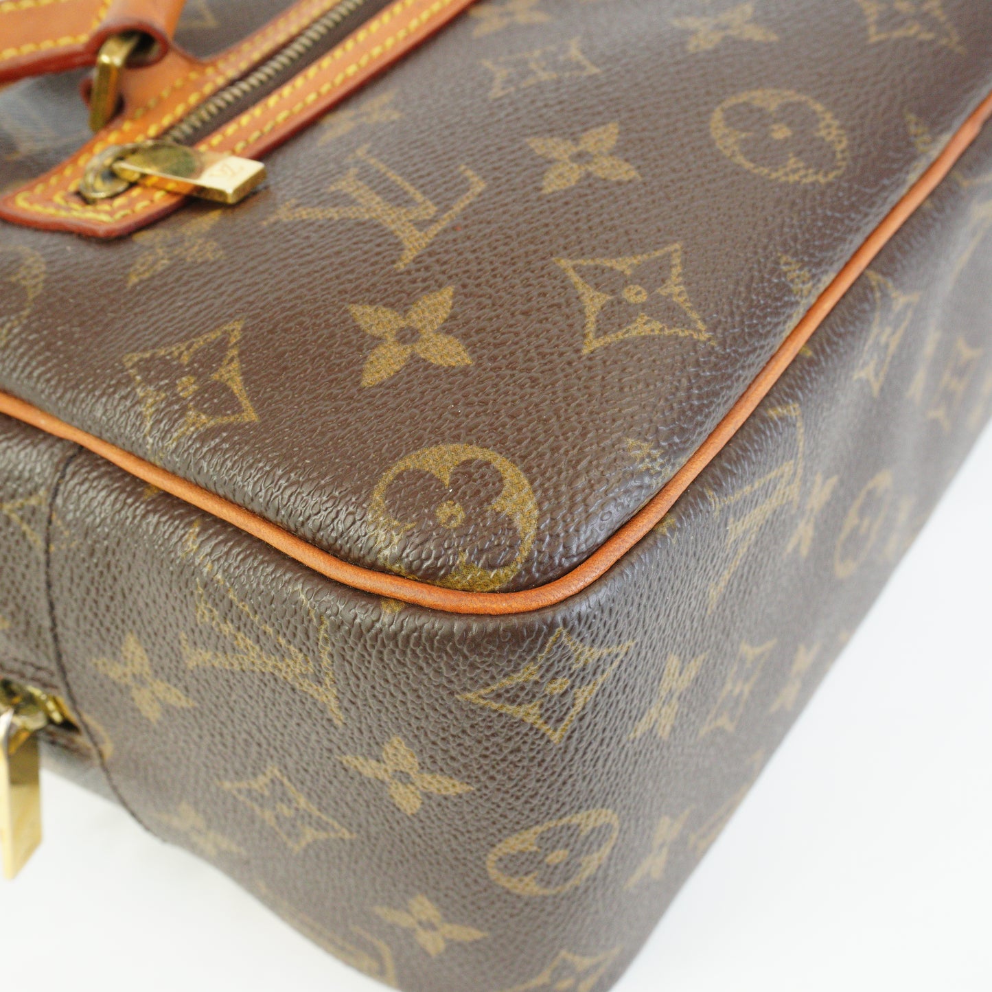 Louis Vuitton	Cite Monogram MM  GHW