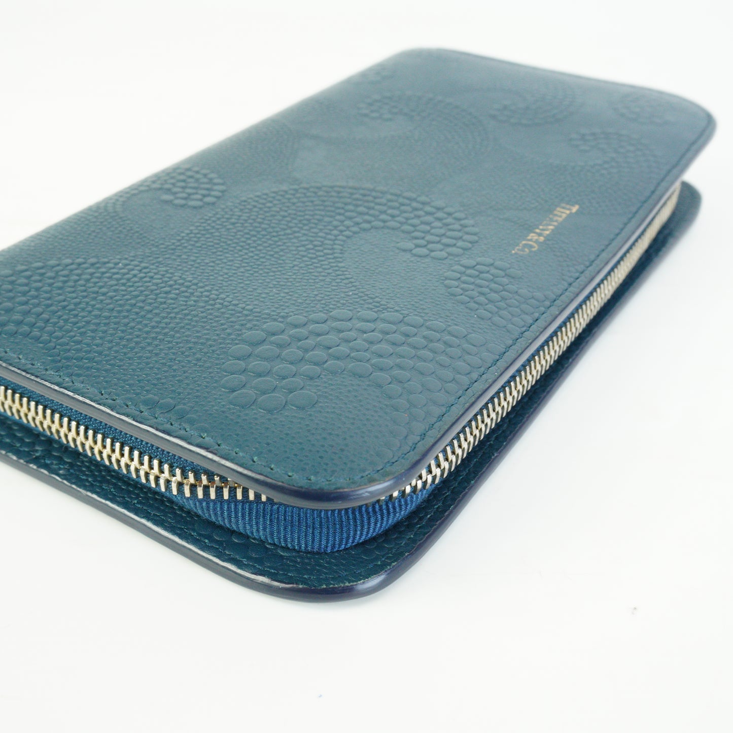 Tiffany & Co.	Wave Embossed Leather Continetal Zip Blue Wallet