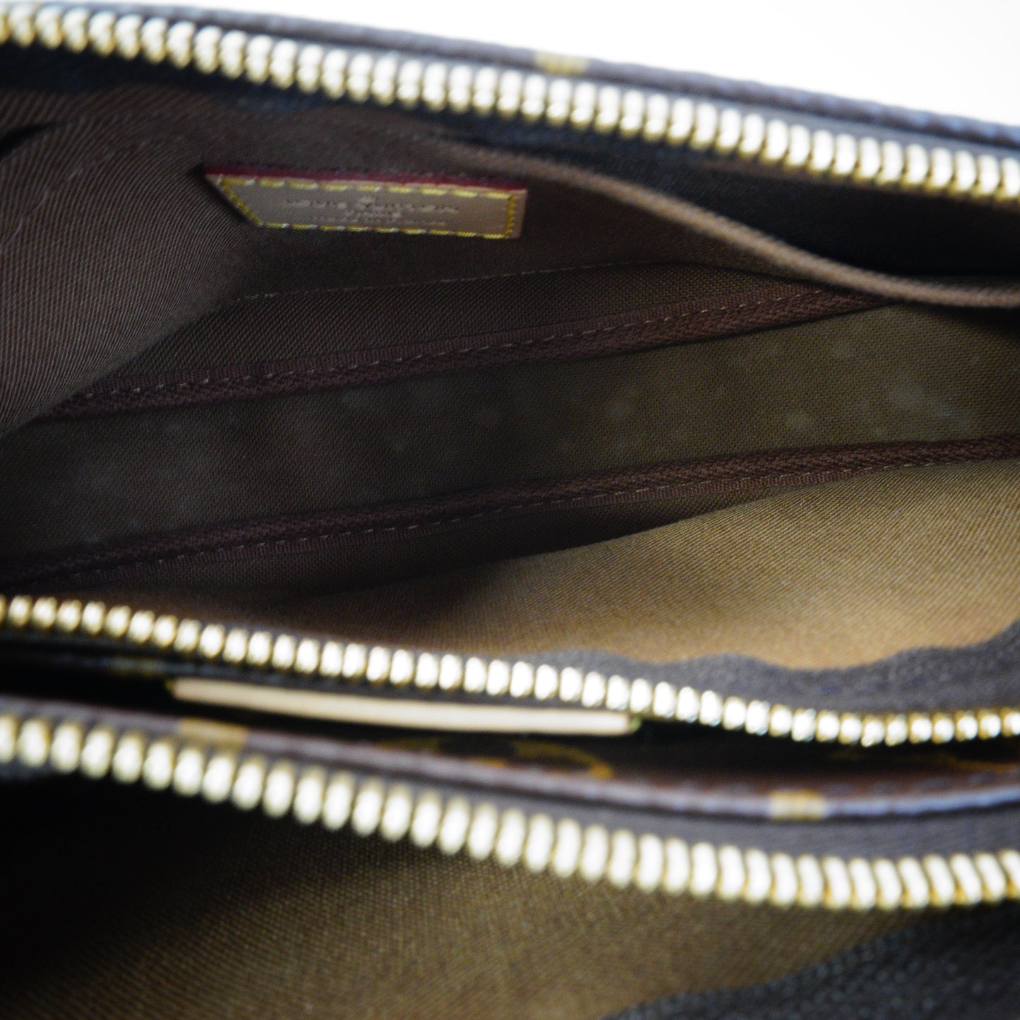 Louis Vuitton	Multi Pochette Accessories
