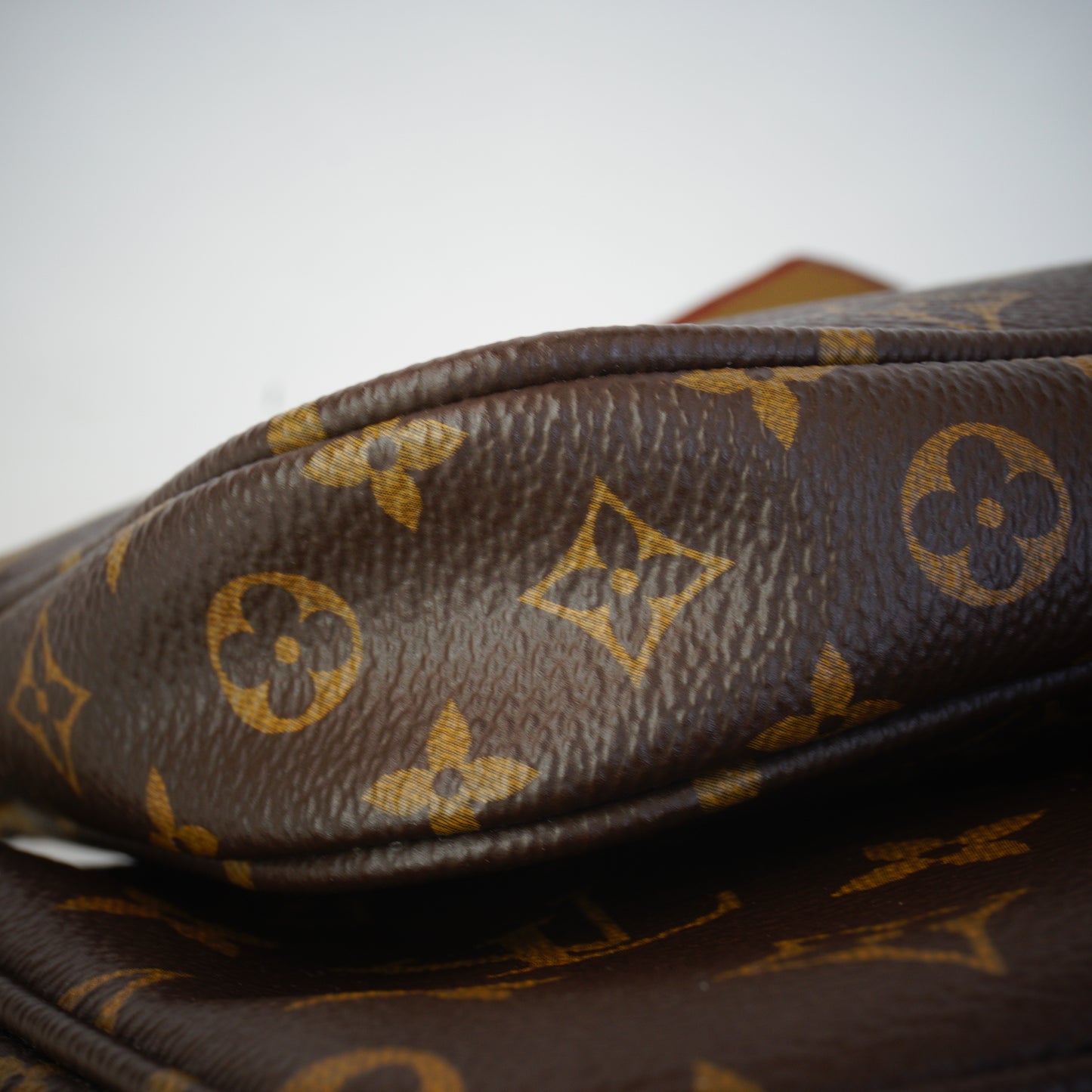 Louis Vuitton	Multi Pochette Accessories