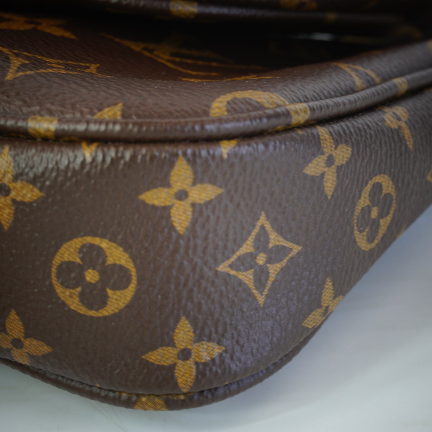 Louis Vuitton	Multi Pochette Accessories