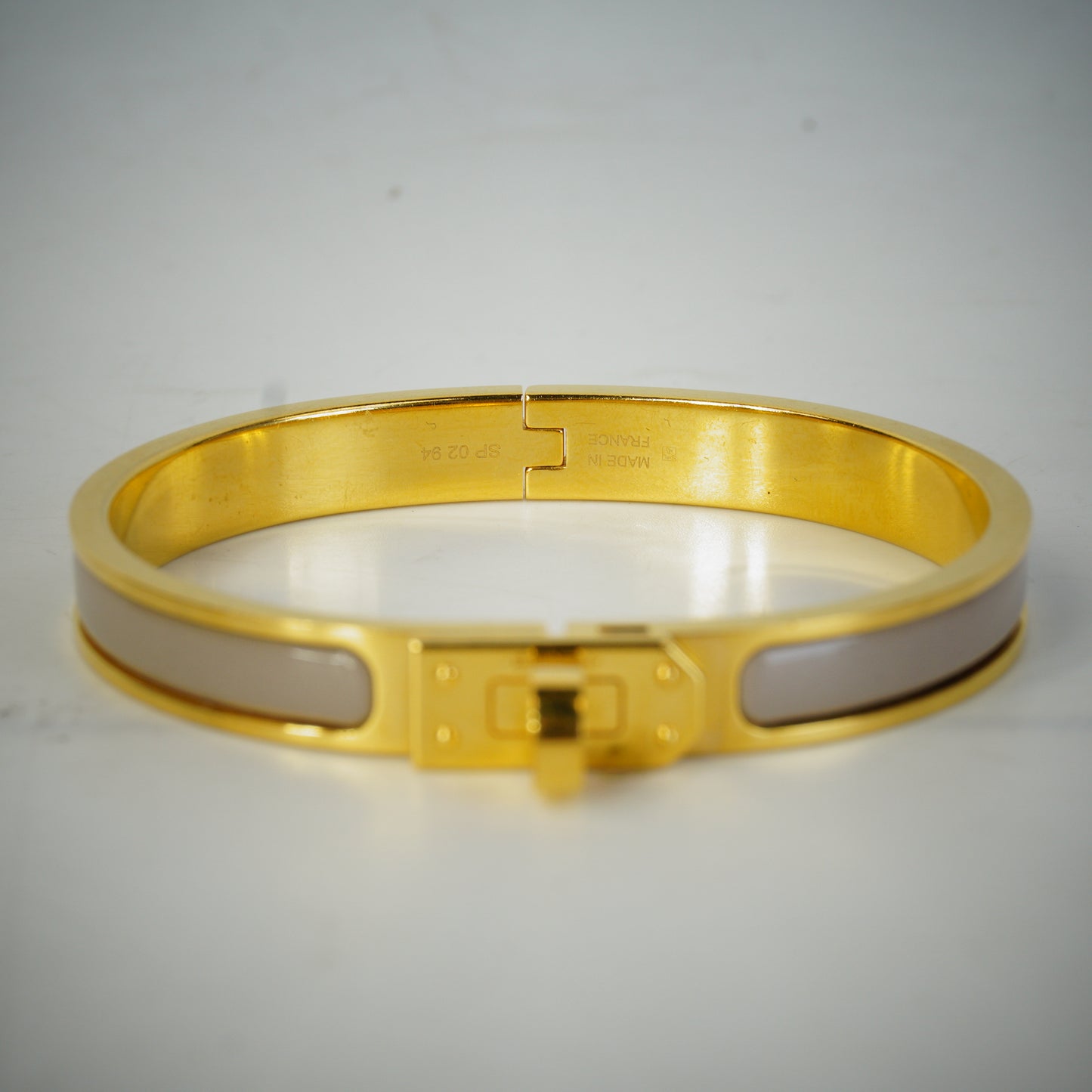 Hermes	Minniclic Kelly Bracelet gray&gold