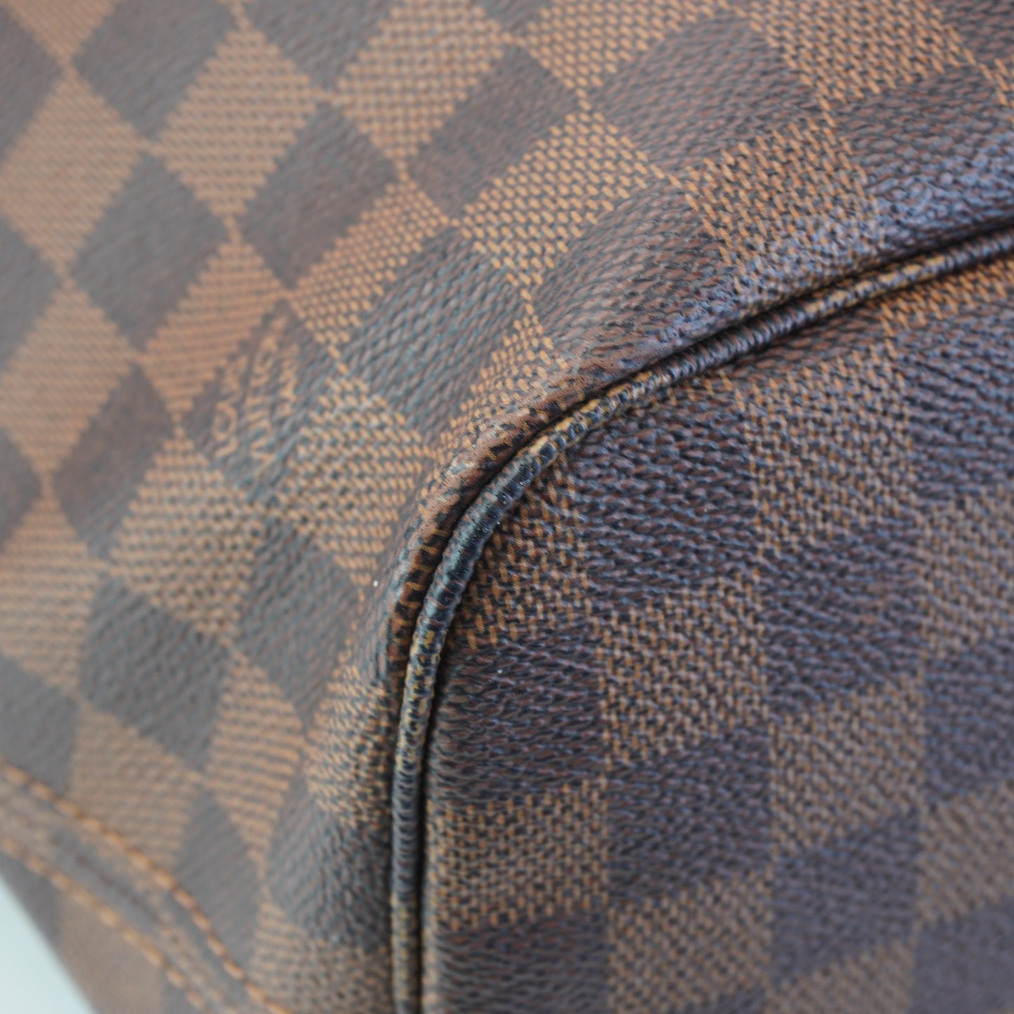 Louis Vuitton	Neverfull DE