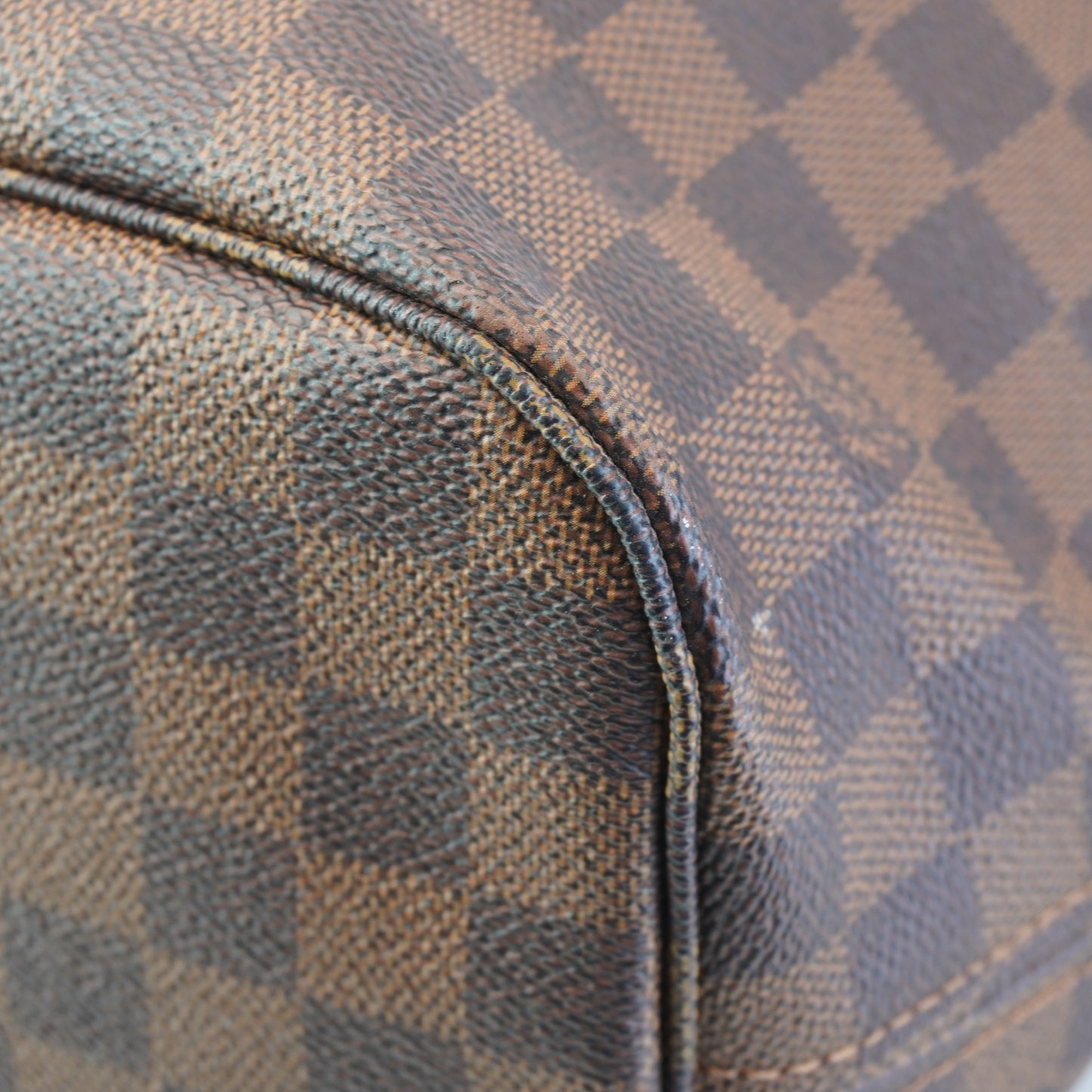 Louis Vuitton	Neverfull DE