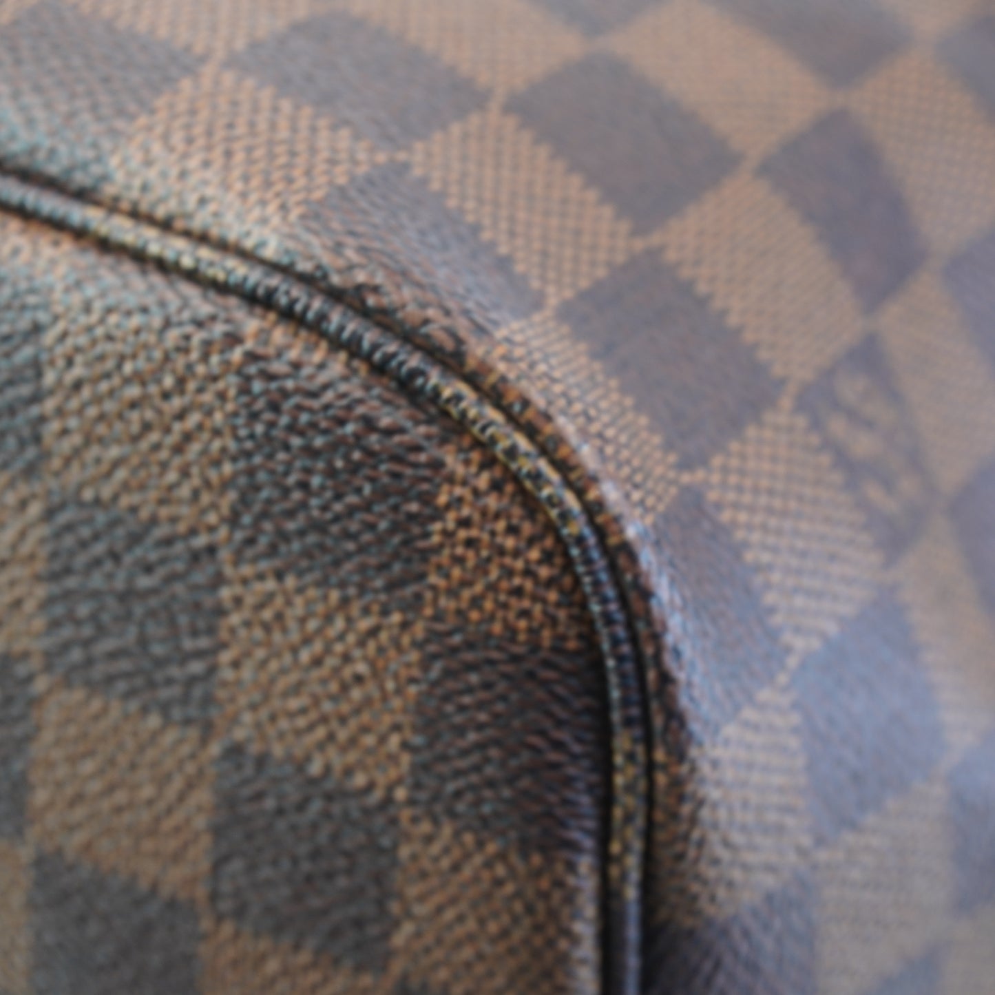 Louis Vuitton	Neverfull DE