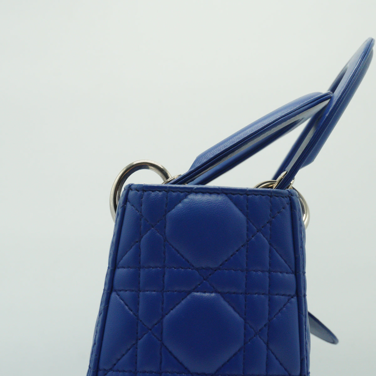 Dior	Lady Dior Blue SHW Small