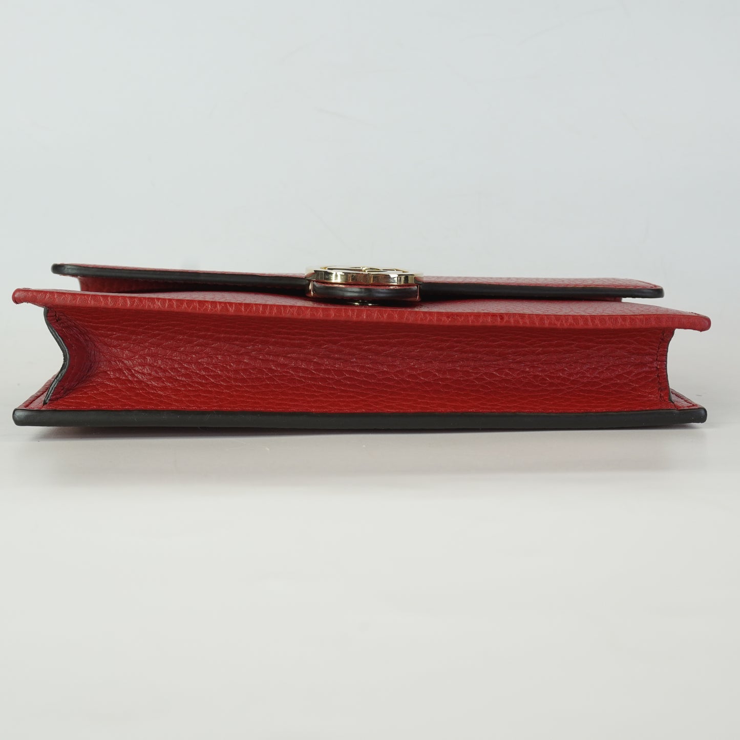 Gucci Interlocking G Wallet on Chain