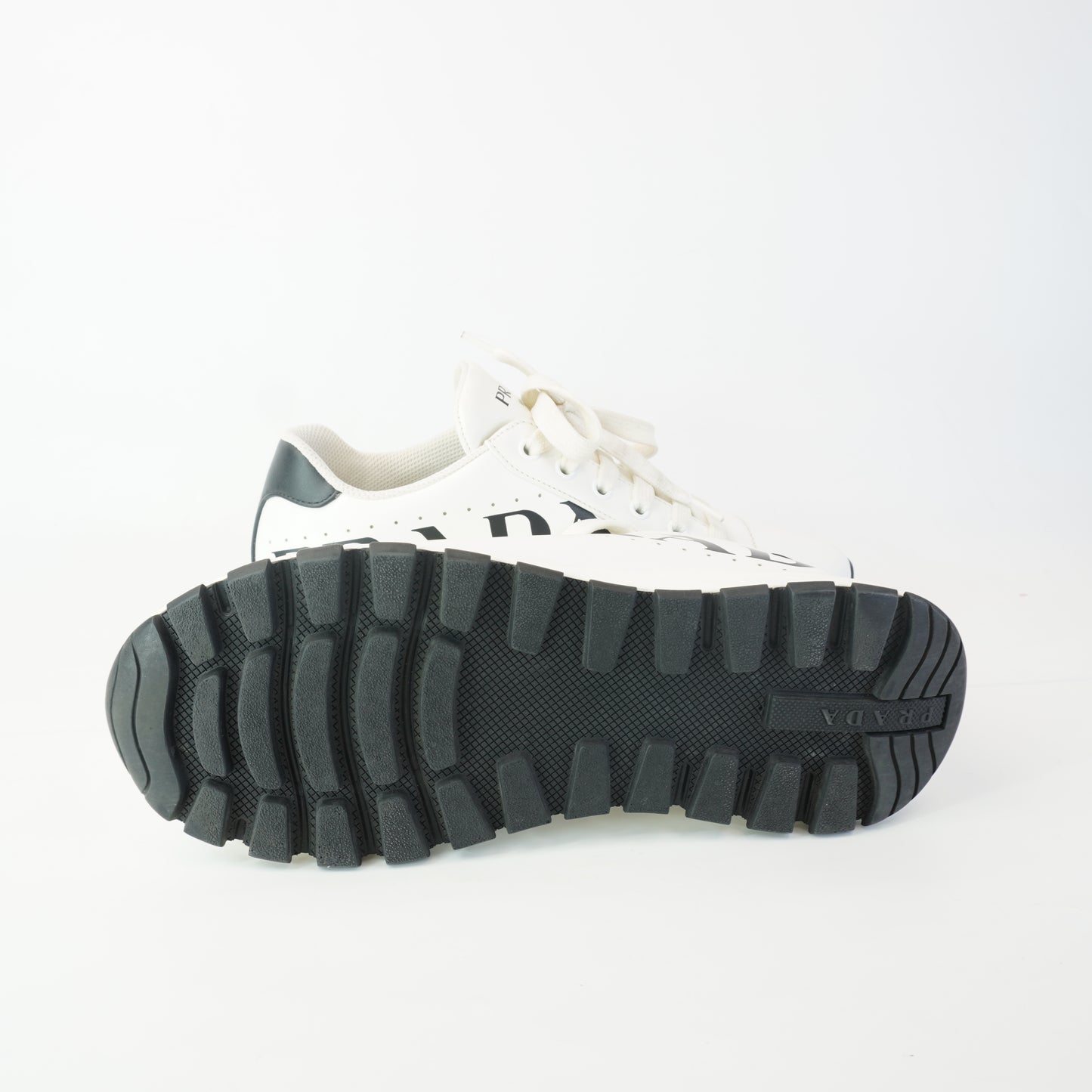 Prada Leather  Sneakers prax