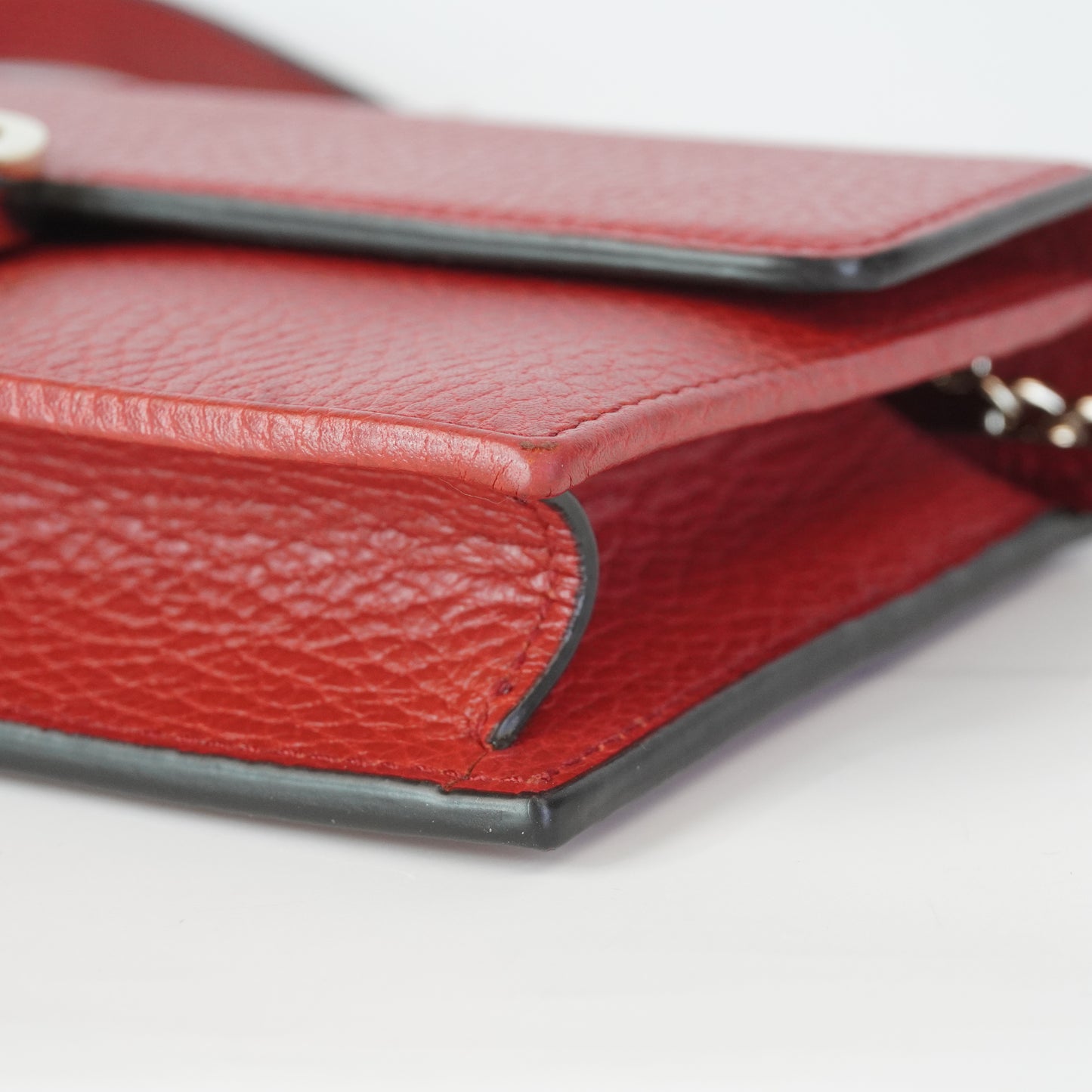 Gucci Interlocking G Wallet on Chain