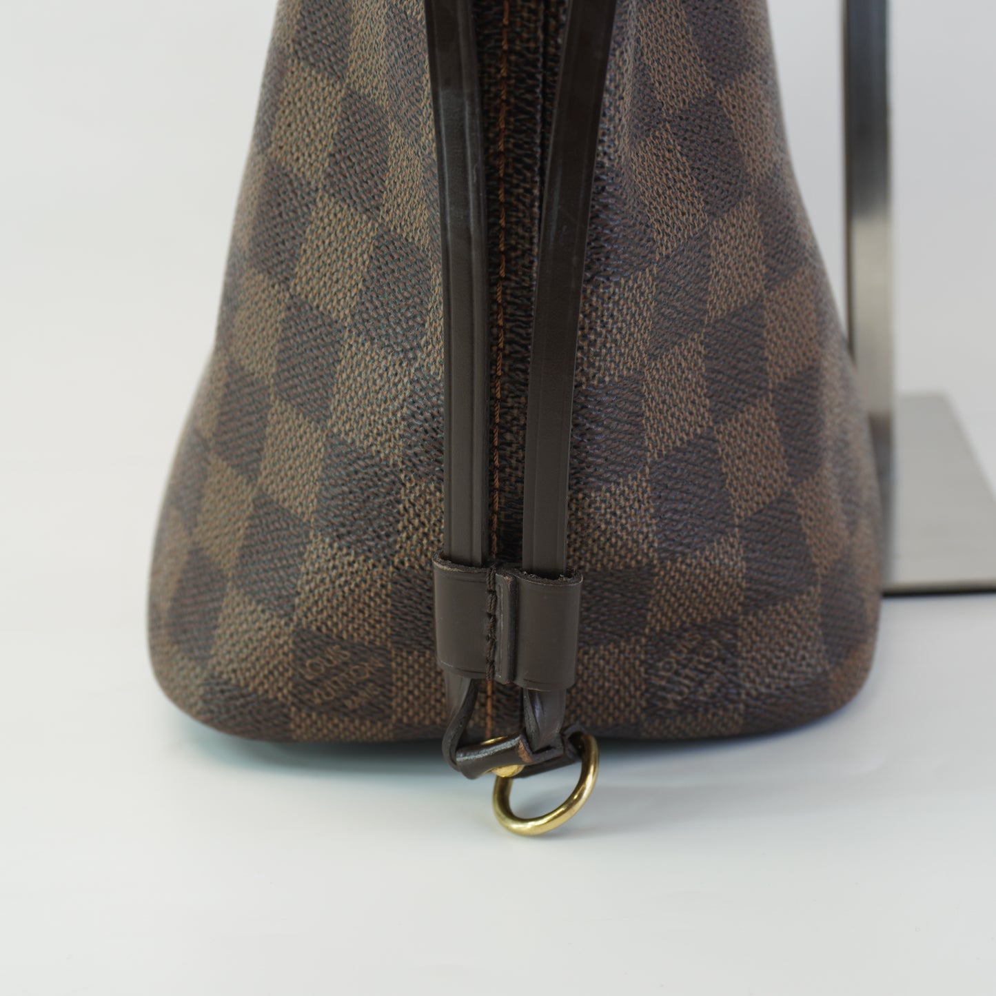 Louis Vuitton	Neverfull PM