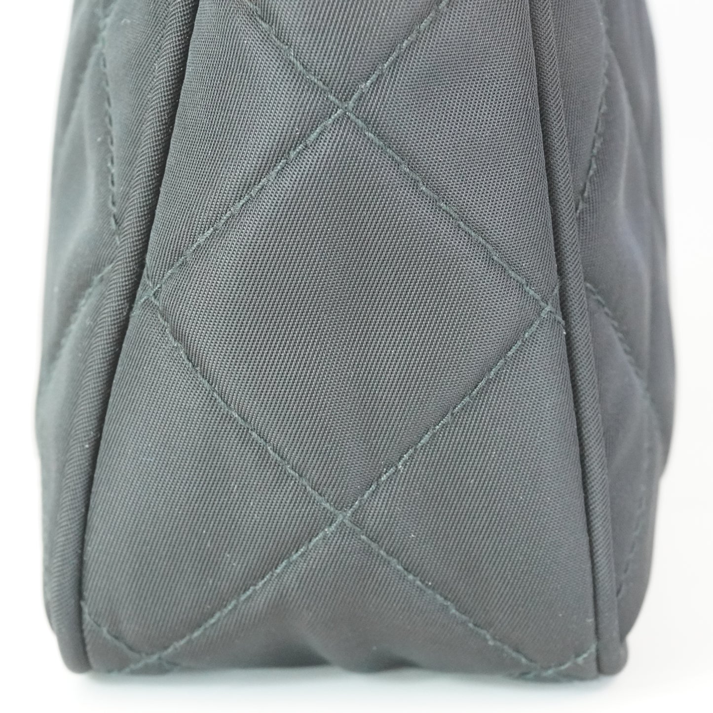 Prada Re-Edition 2000 Nylon Hobo