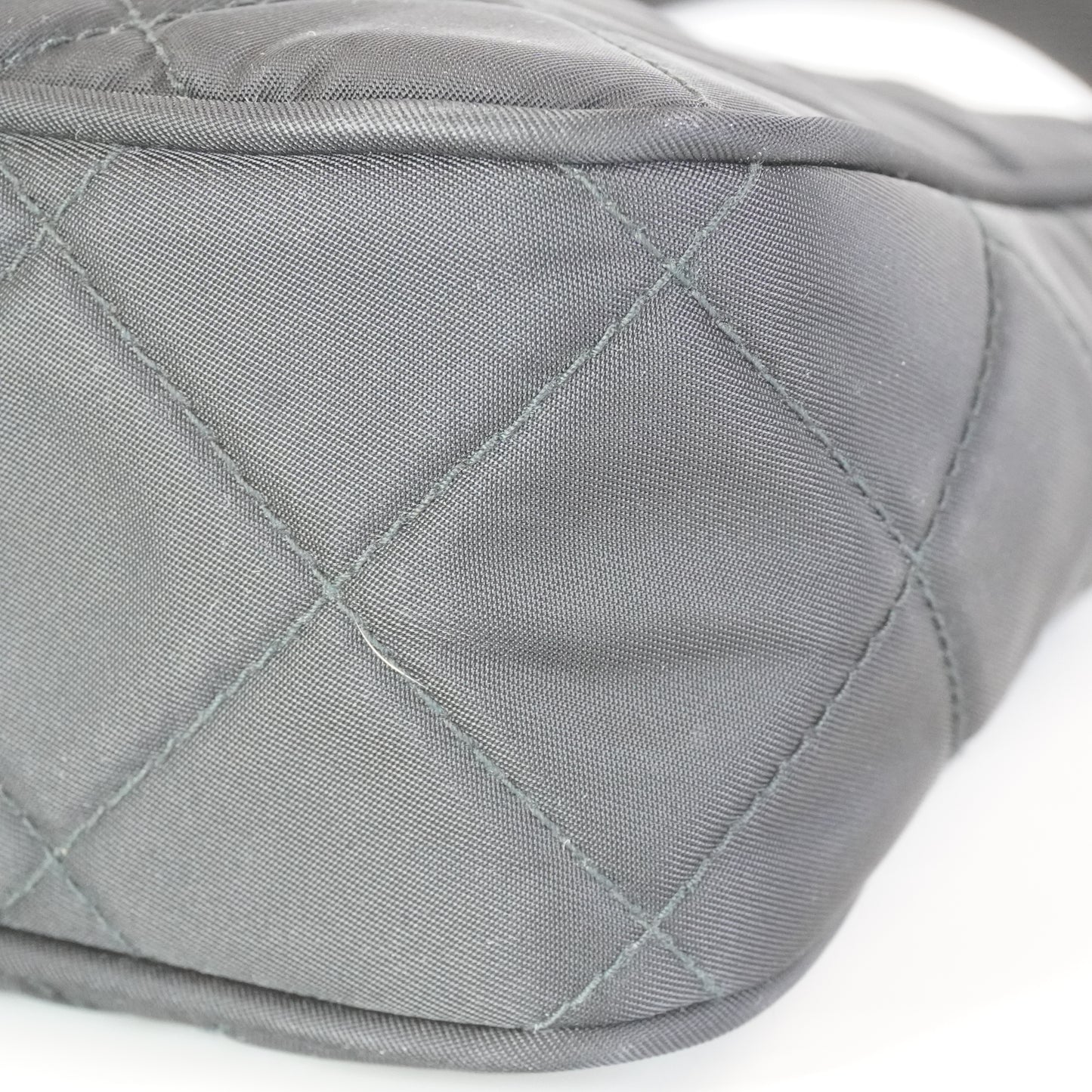 Prada Re-Edition 2000 Nylon Hobo