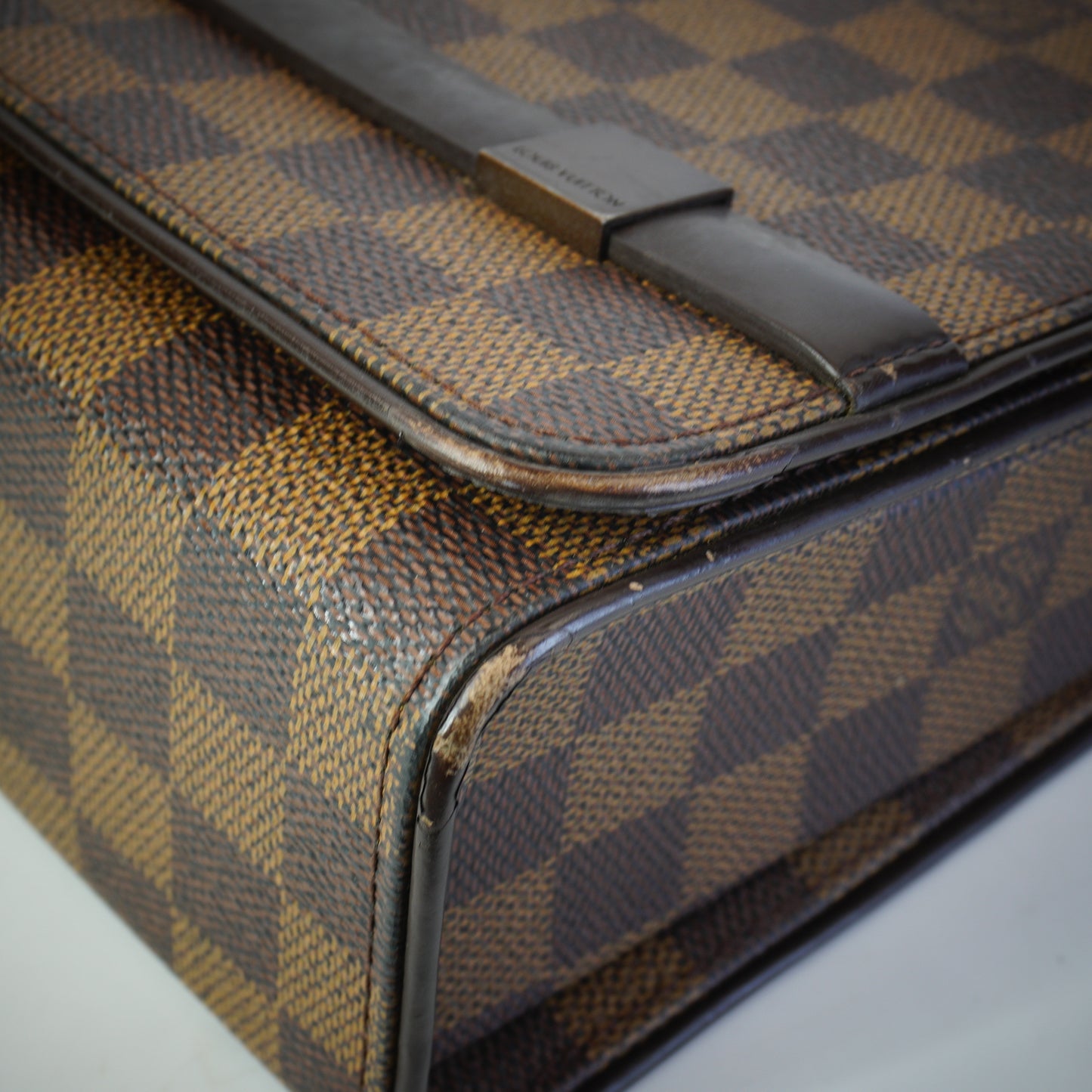 Louis Vuitton	Tribeca Long Shoulder Bag DE Medium