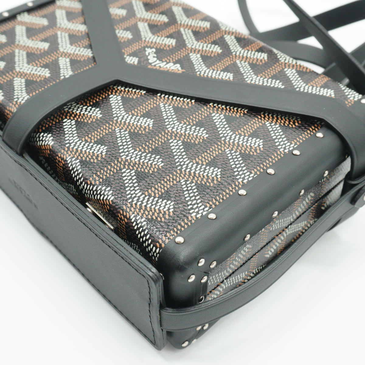 Goyard	Goyardine Minaudiere Small Trunk Bag SHW