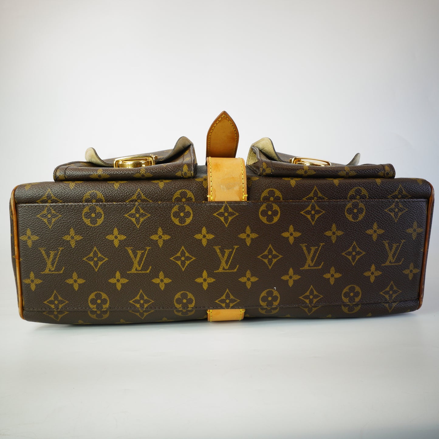 Louis Vuitton	Manhattan GM GHW
