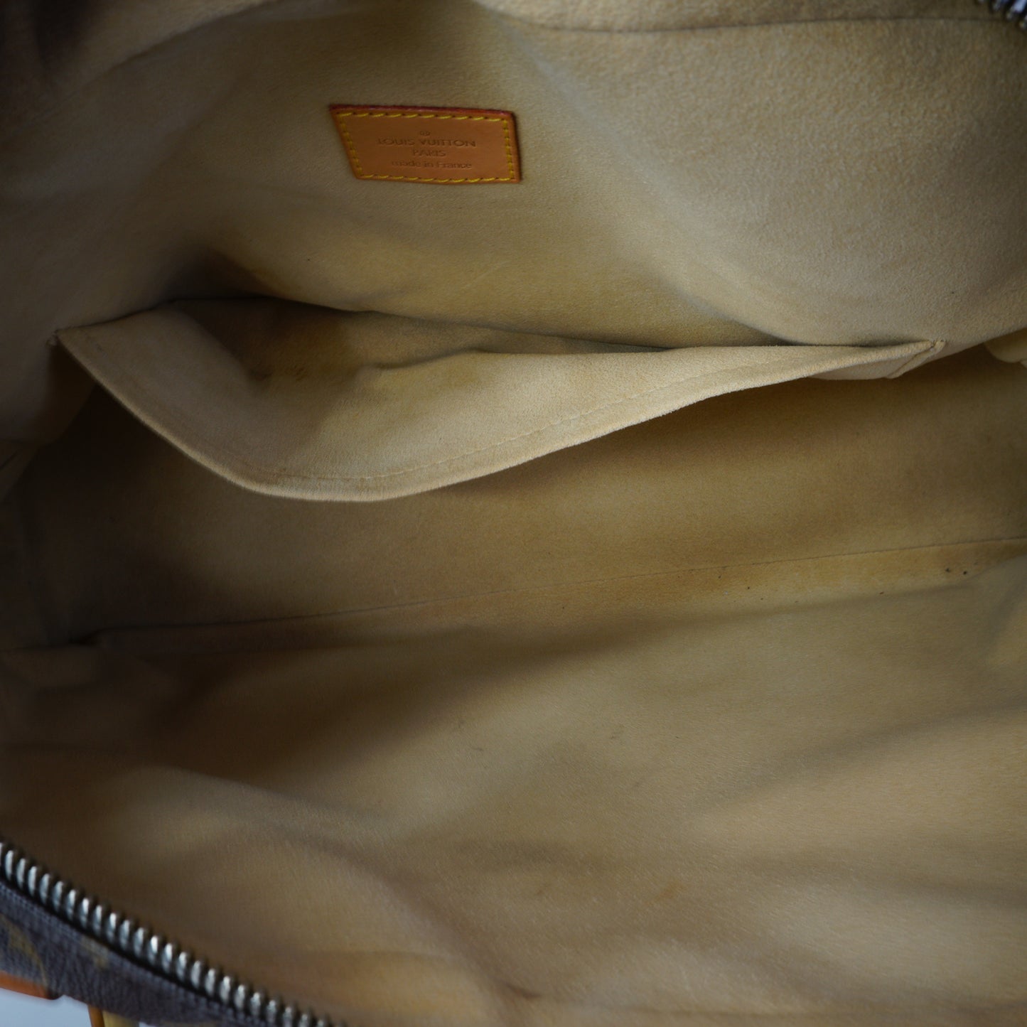 Louis Vuitton	Manhattan GM GHW