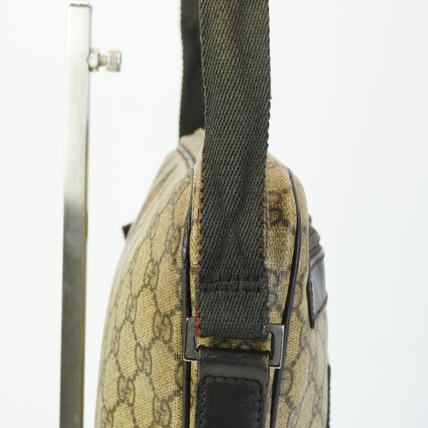 Gucci GG Supreme Mono Messenger Bag Small SHW