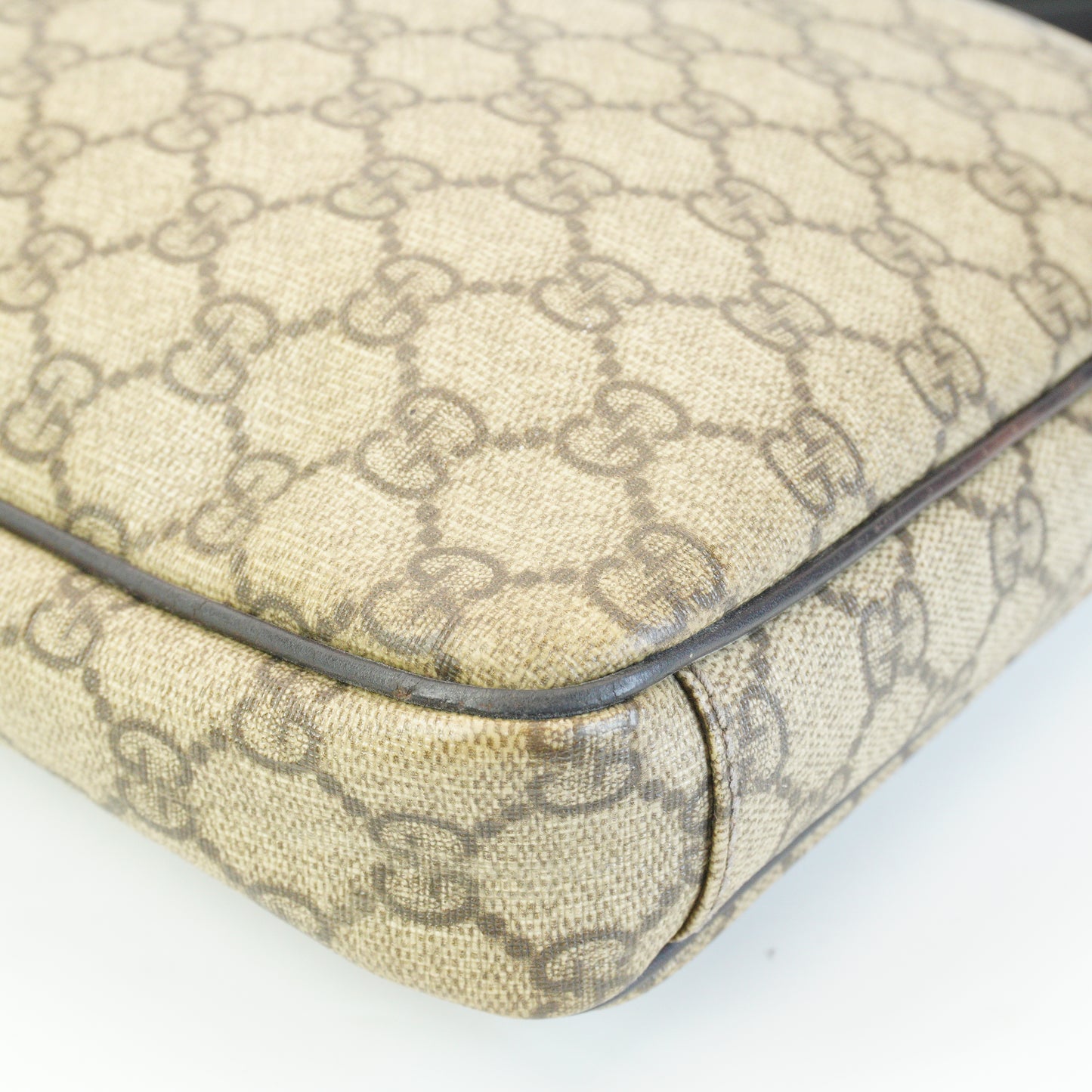 Gucci GG Supreme Mono Messenger Bag Small SHW