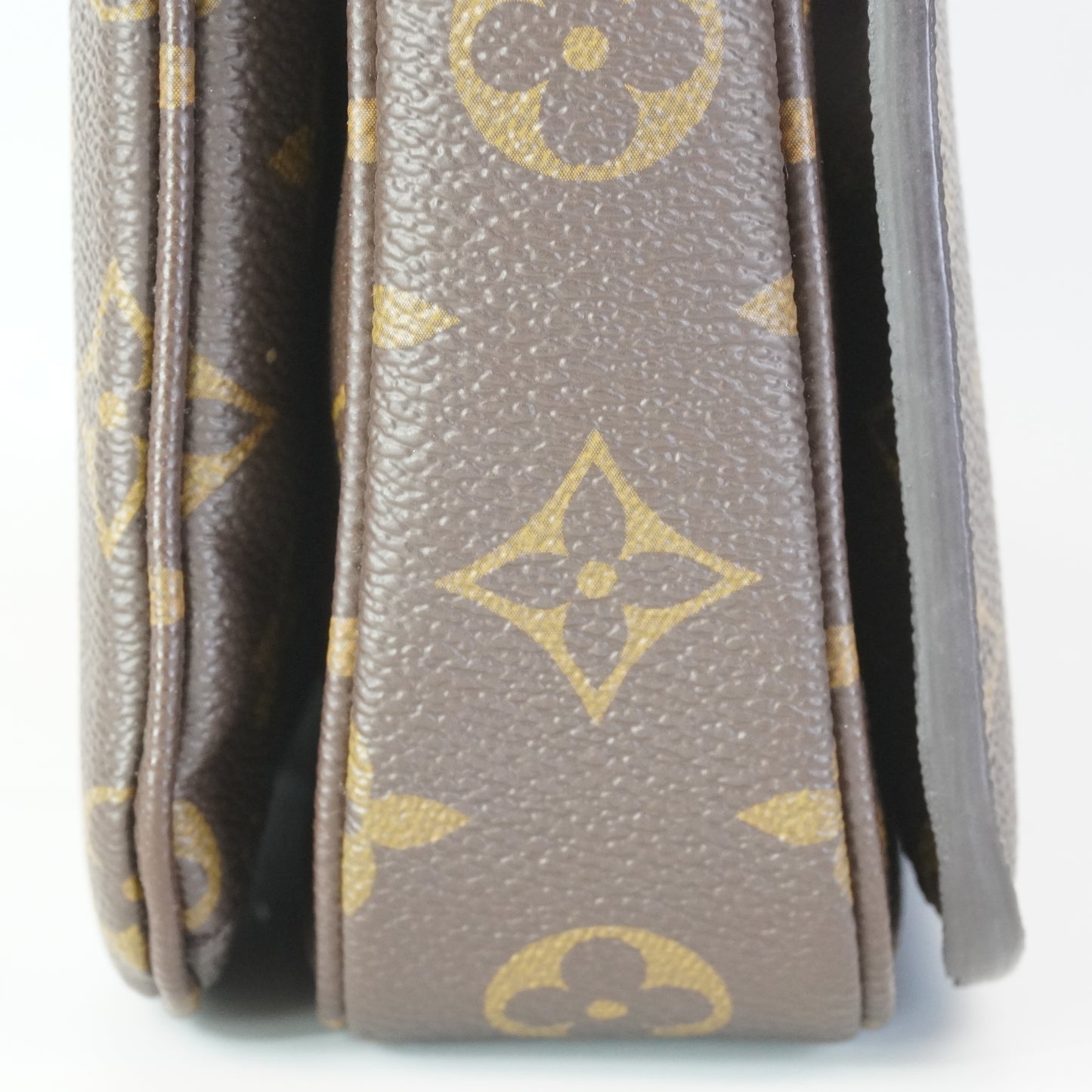 Louis Vuitton	Pochette Metis
