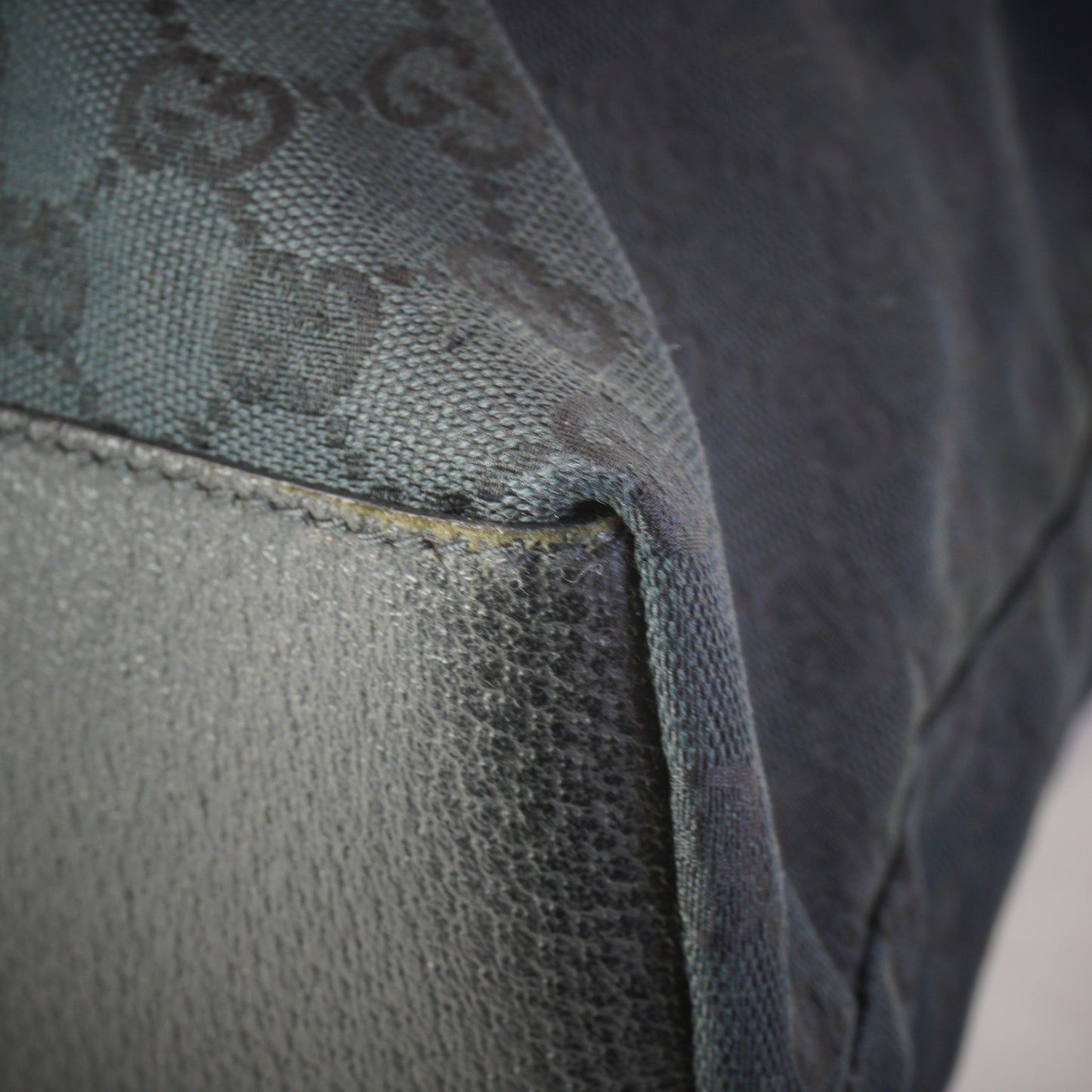 Gucci Sherrly Line Web Tote Bag