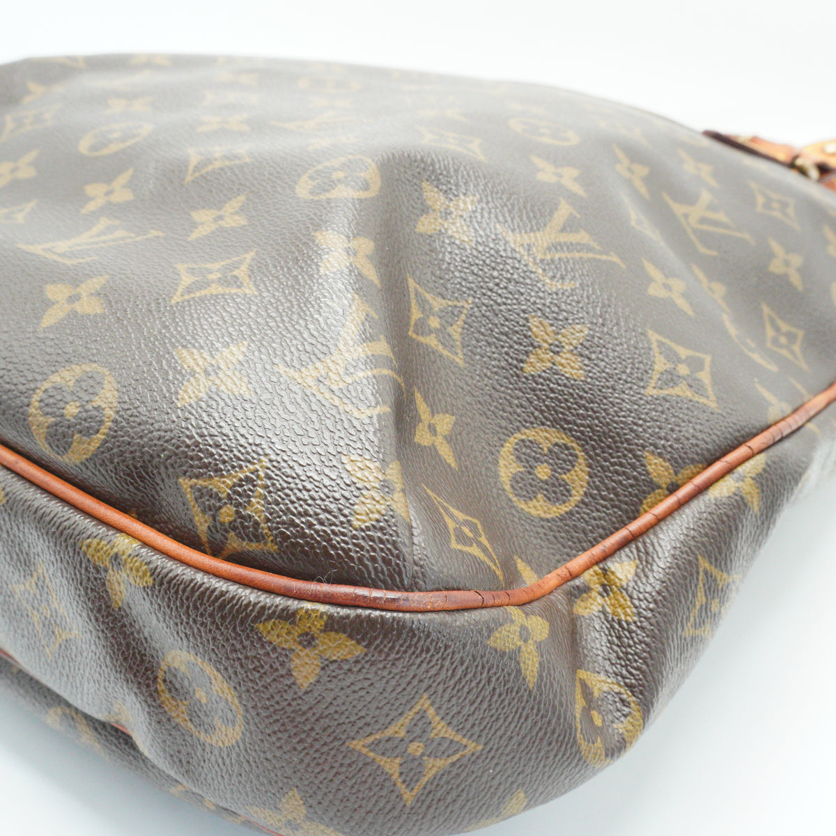 Louis Vuitton	Odeon GM Monogram Canvas GHW