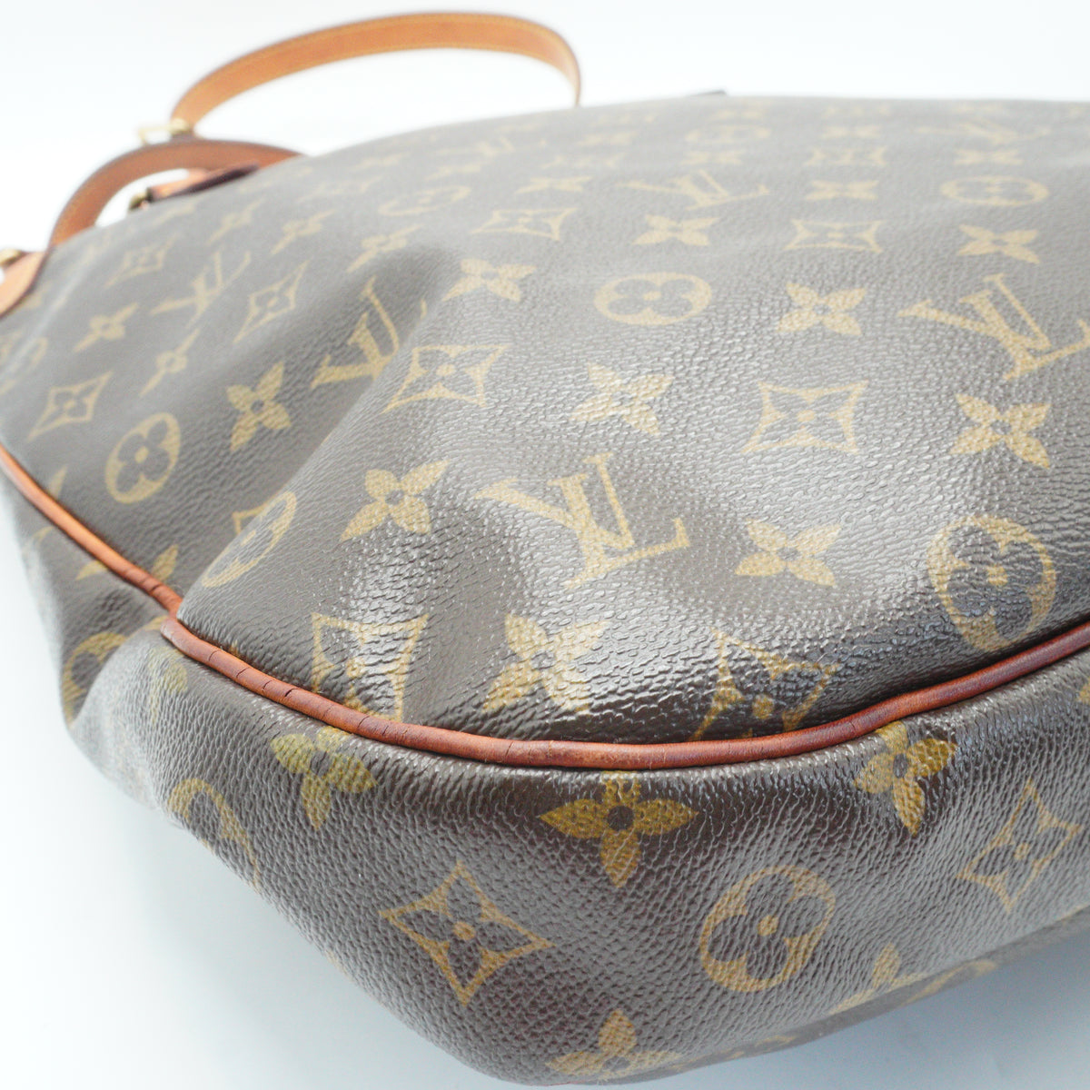 Louis Vuitton	Odeon GM Monogram Canvas GHW