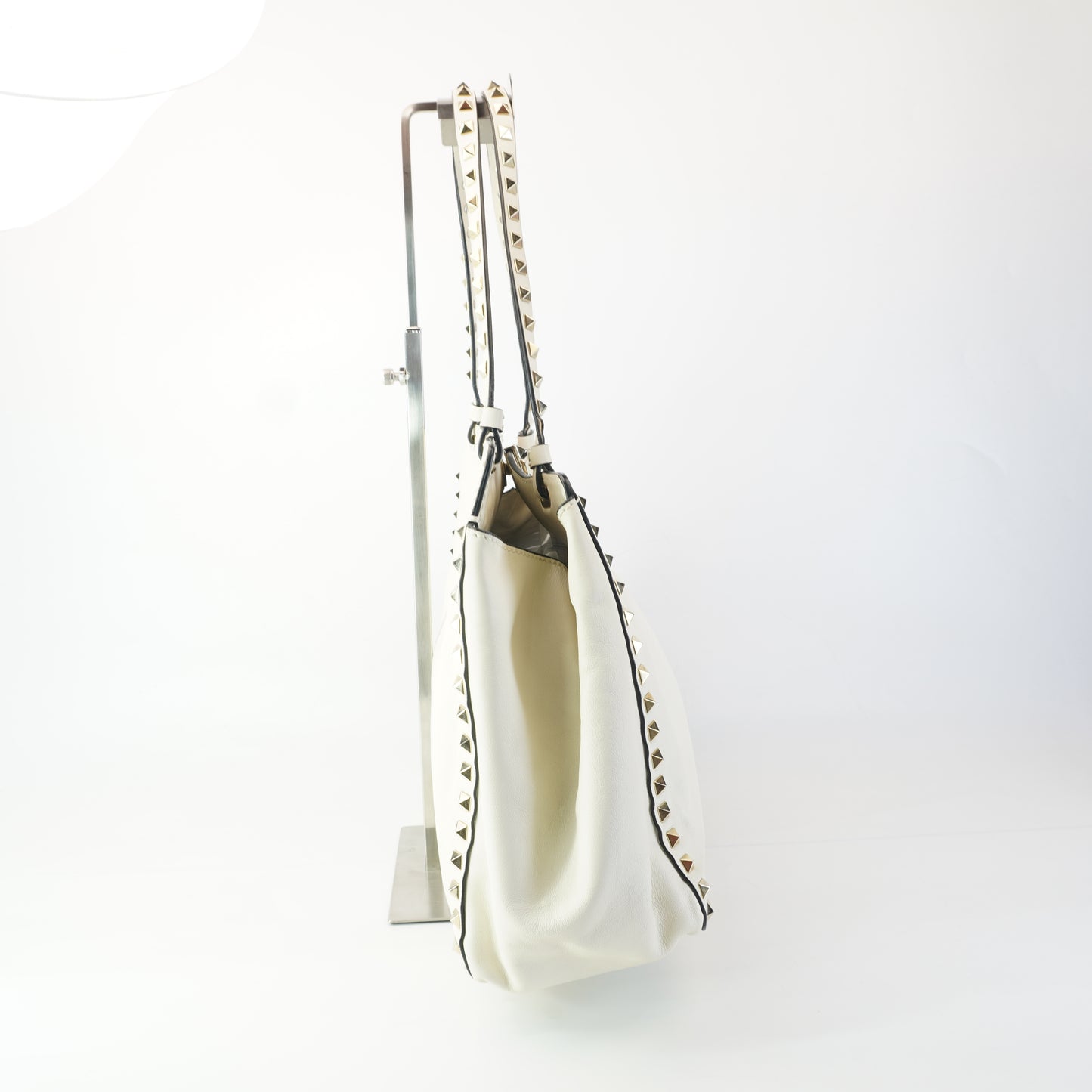 Valentino Rockstud Tote off white