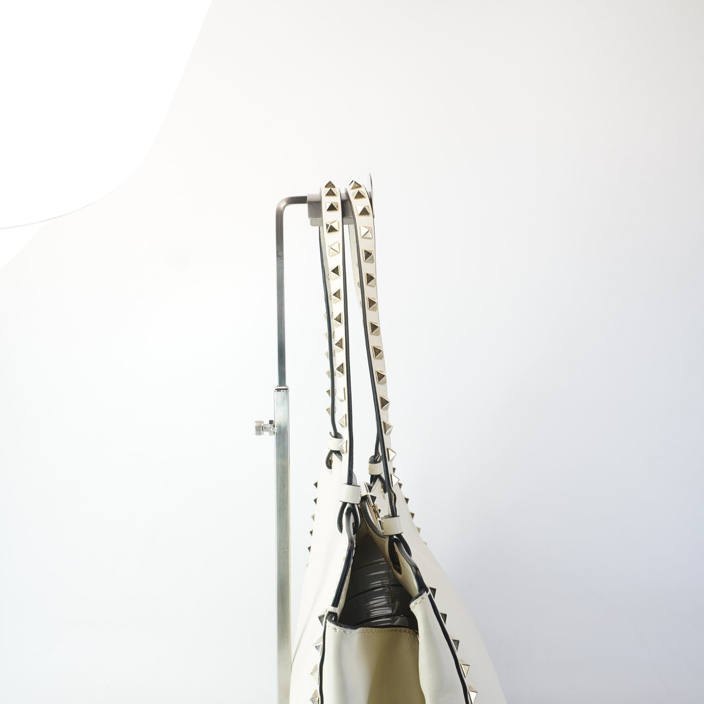 Valentino Rockstud Tote off white