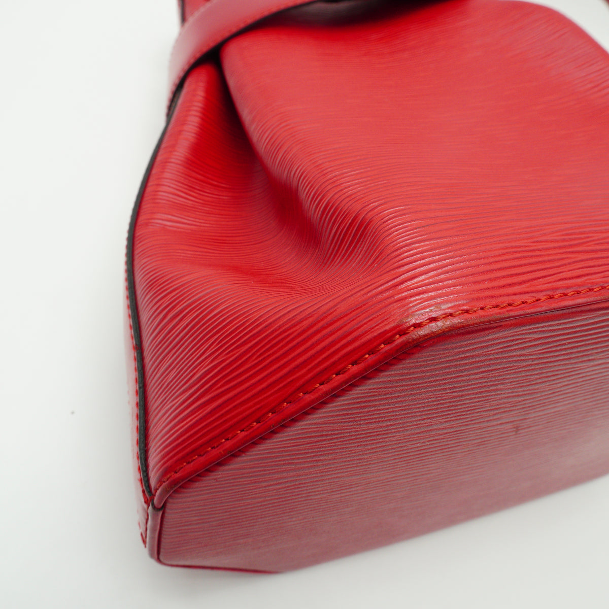 Louis Vuitton	Sac de Paul Medium Epi Red GHW
