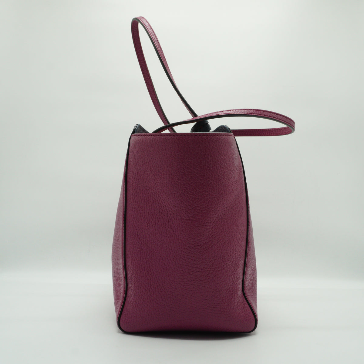 Gucci	Swing Tote Medium Peony SHW