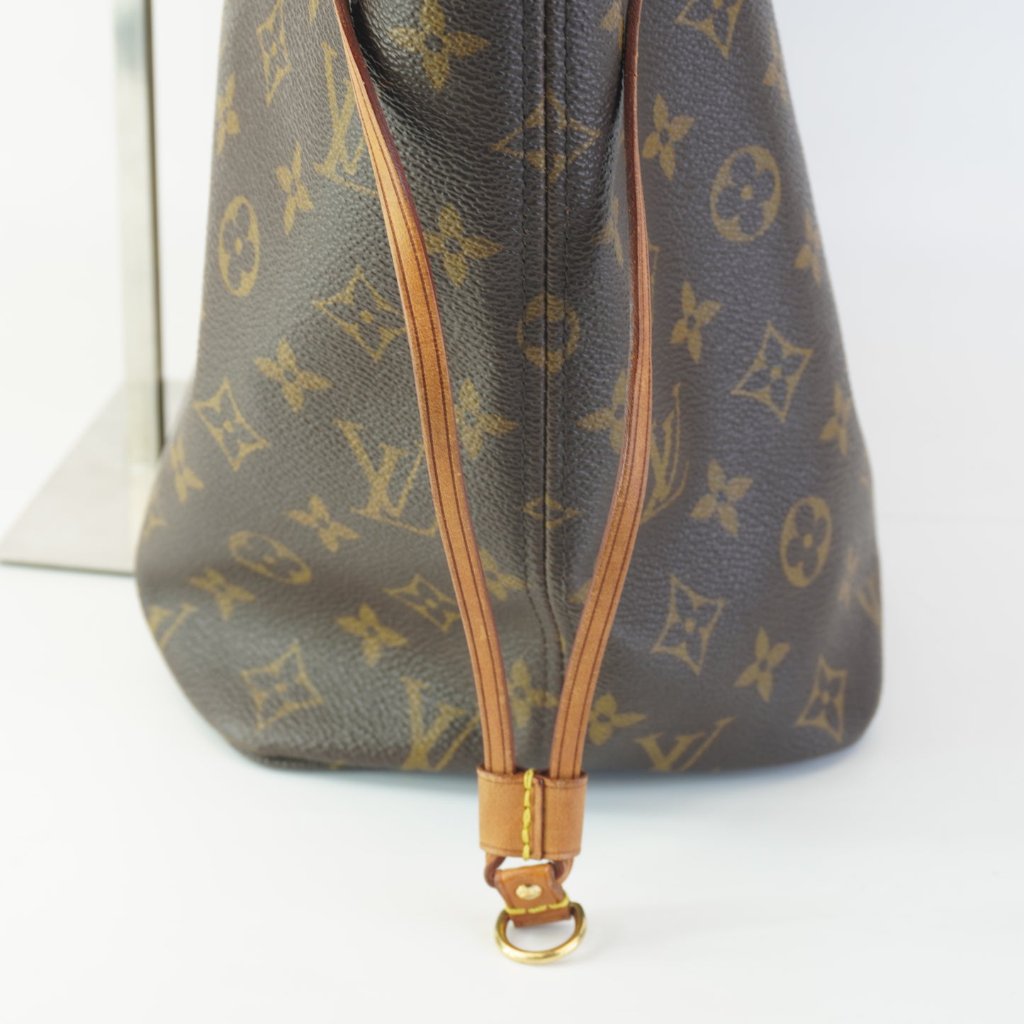 Louis Vuitton	Neverfull MM Mono
