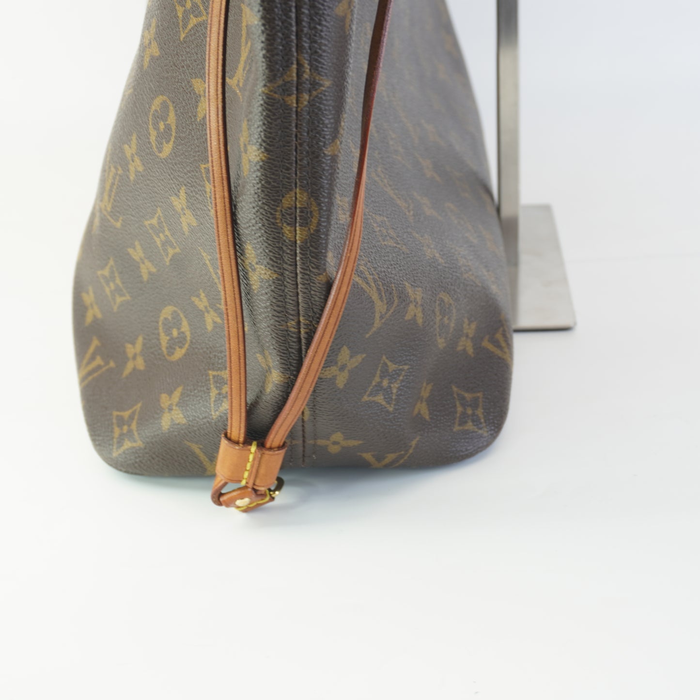 Louis Vuitton	Neverfull MM Mono