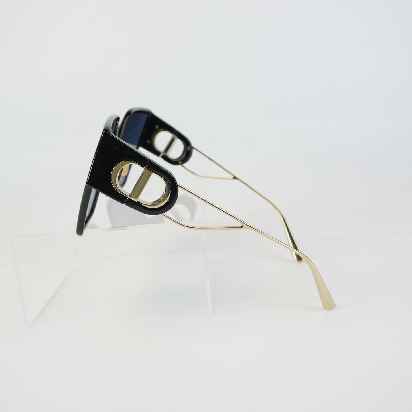 Dior	Black Oversized Frame