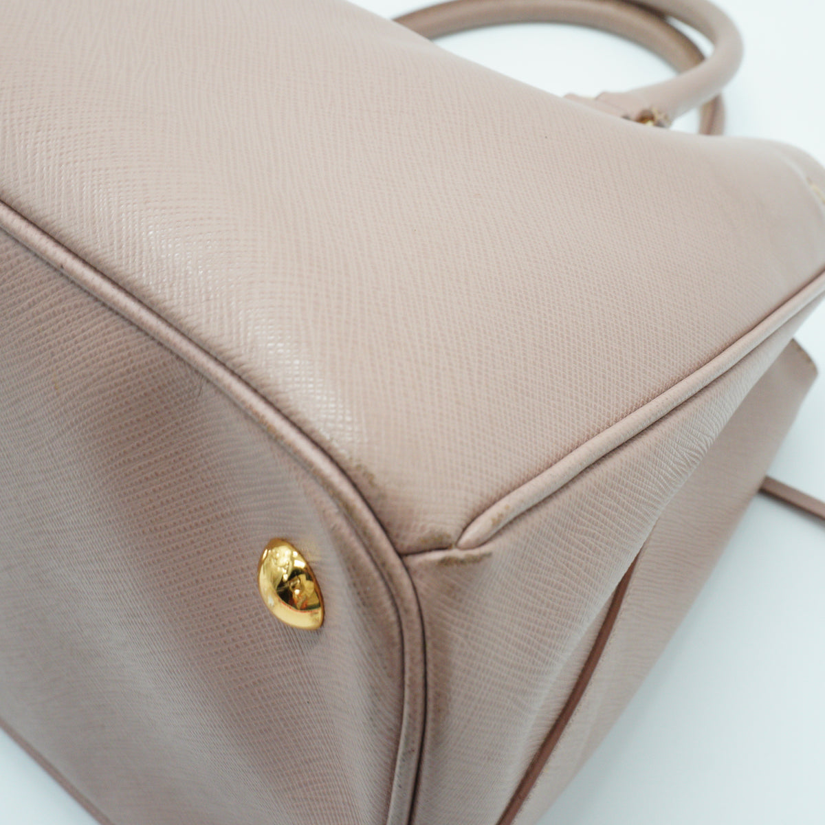 Prada	Galleria Saffiano Leather Bag GHW Medium