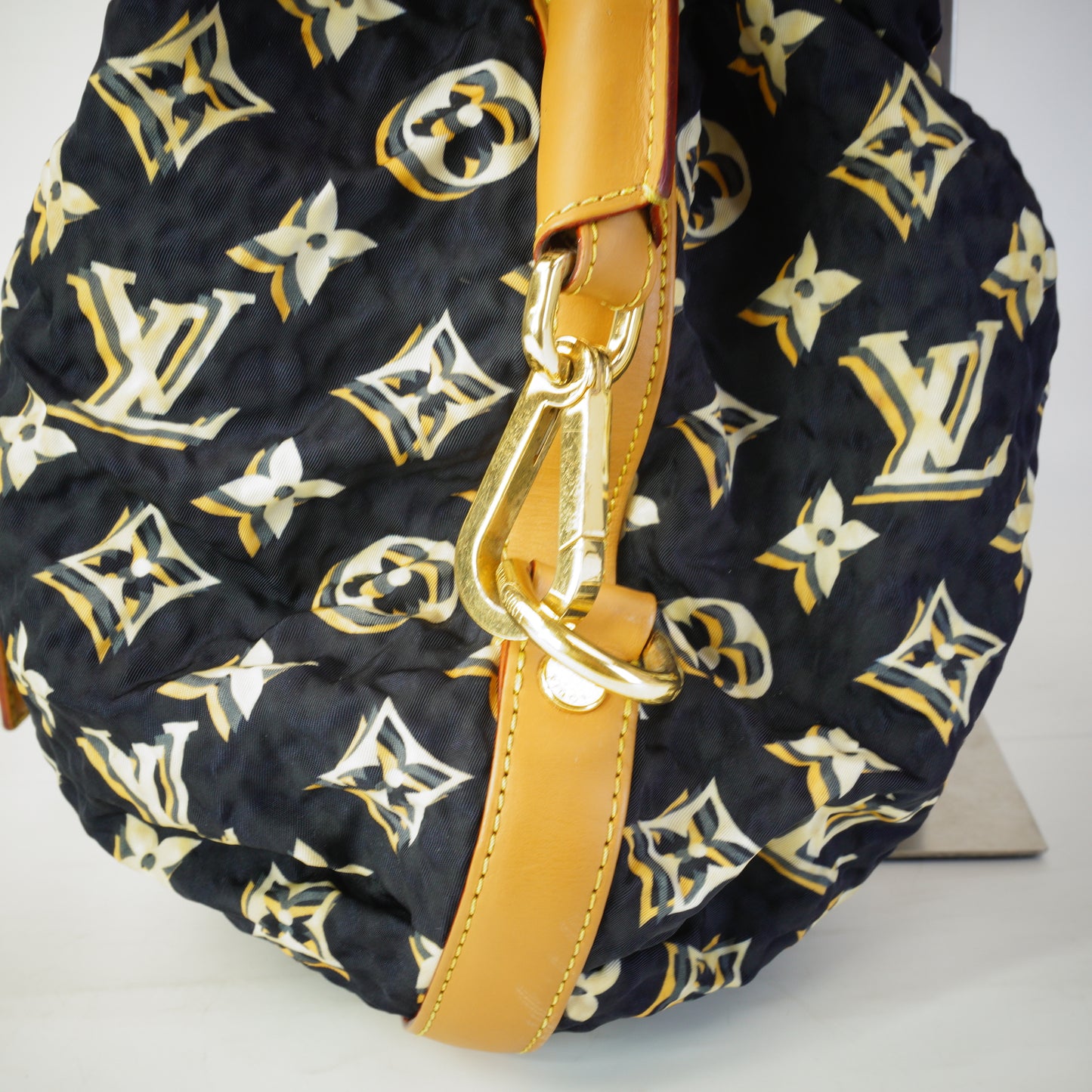 Louis Vuitton	Navy Blue Mono Bulles MM Bag GHW